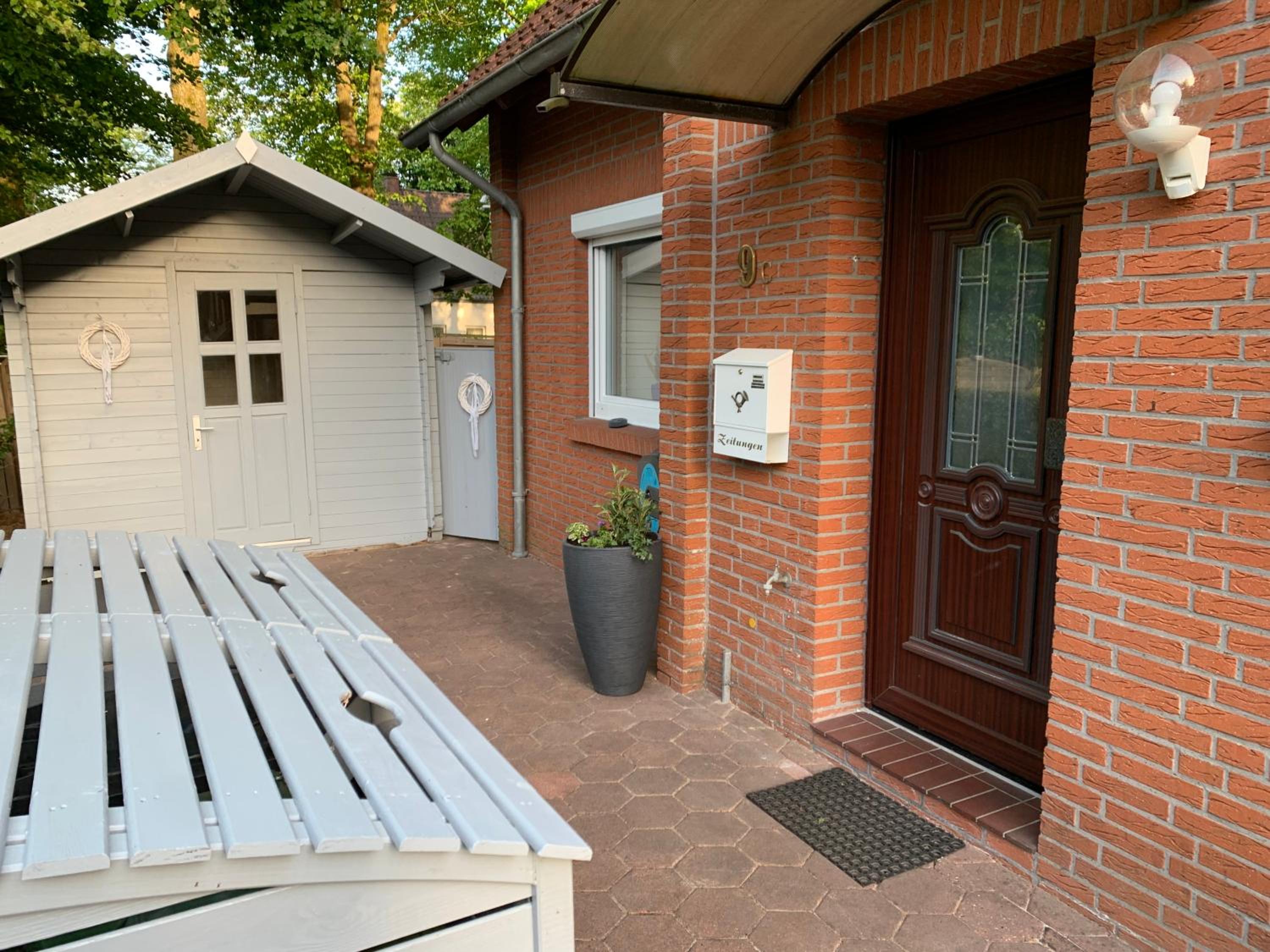 Three-Bedroom House photo 2