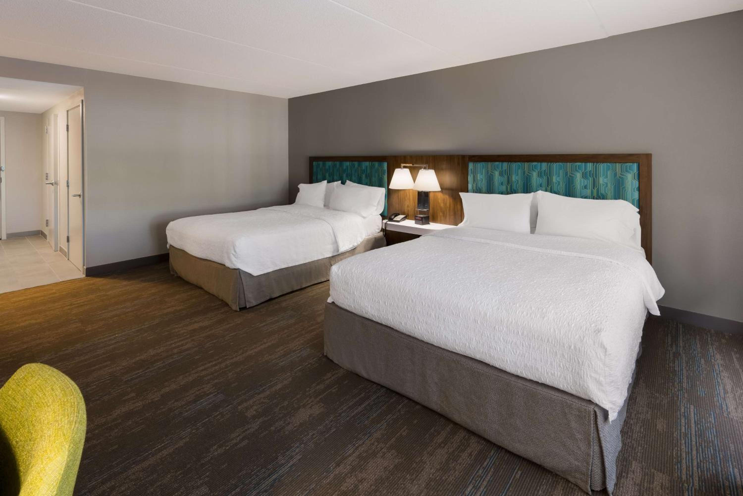 Queen Room with Two Queen Beds - Mobility and Hearing Access/Non-Smoking - Photo 2