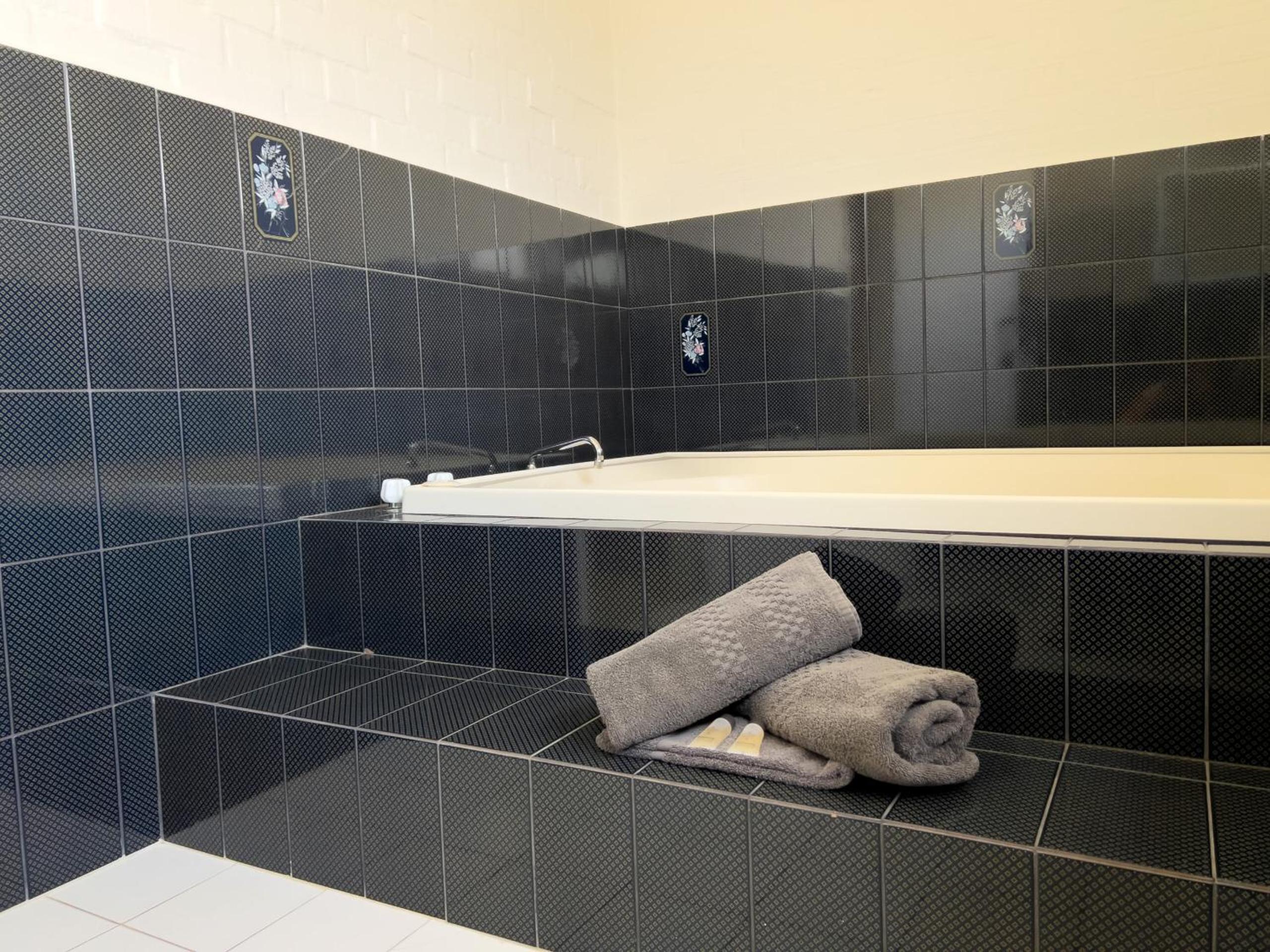 King Room with Spa Bath photo 3