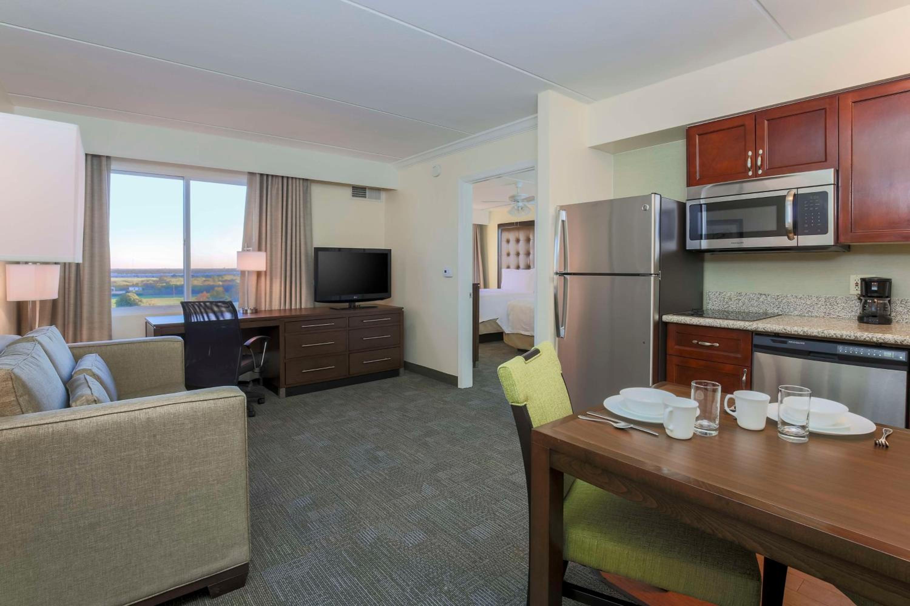 One-Bedroom Suite with Two Double Beds - Non-Smoking - Photo 1