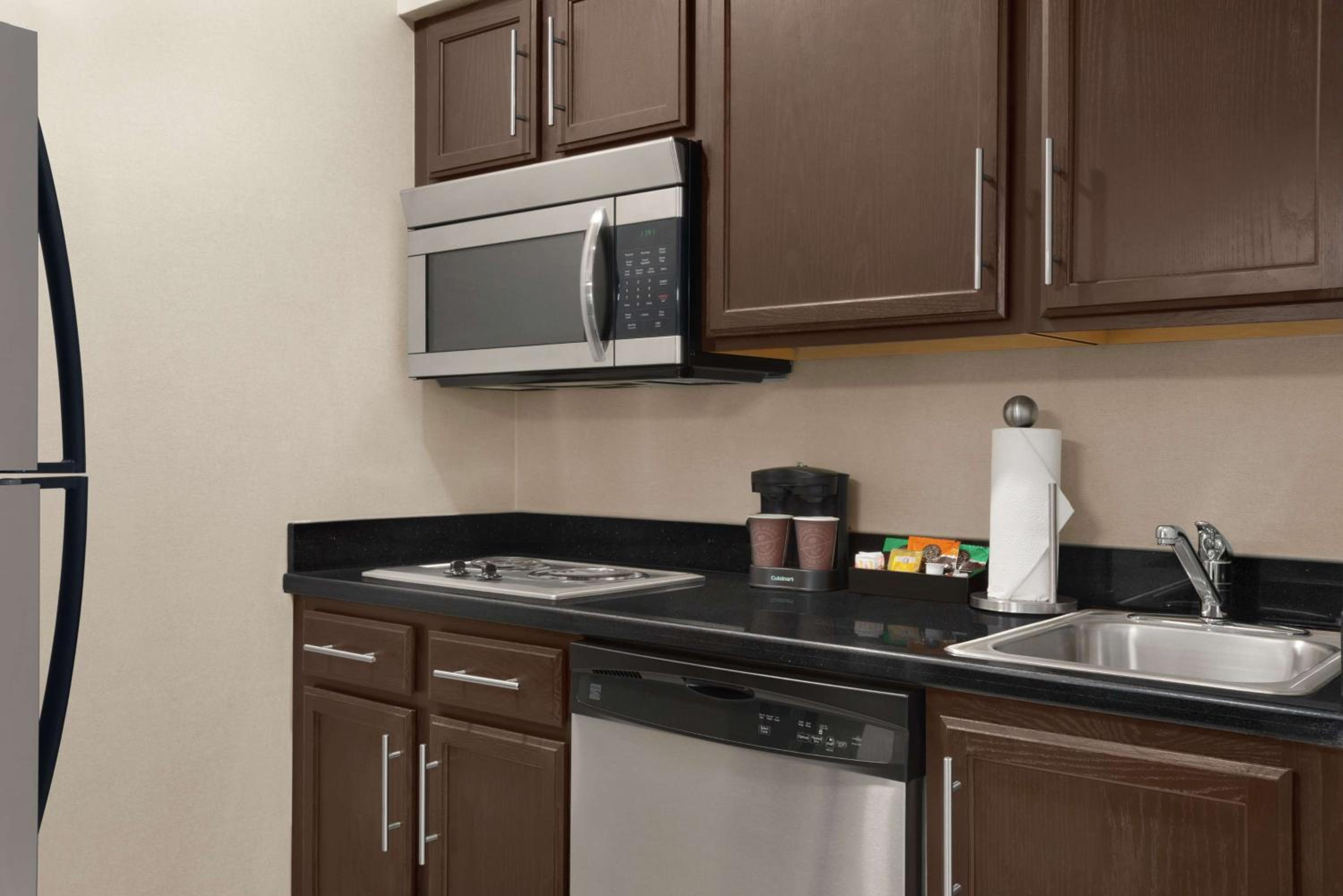 King Studio Suite - Photo 4