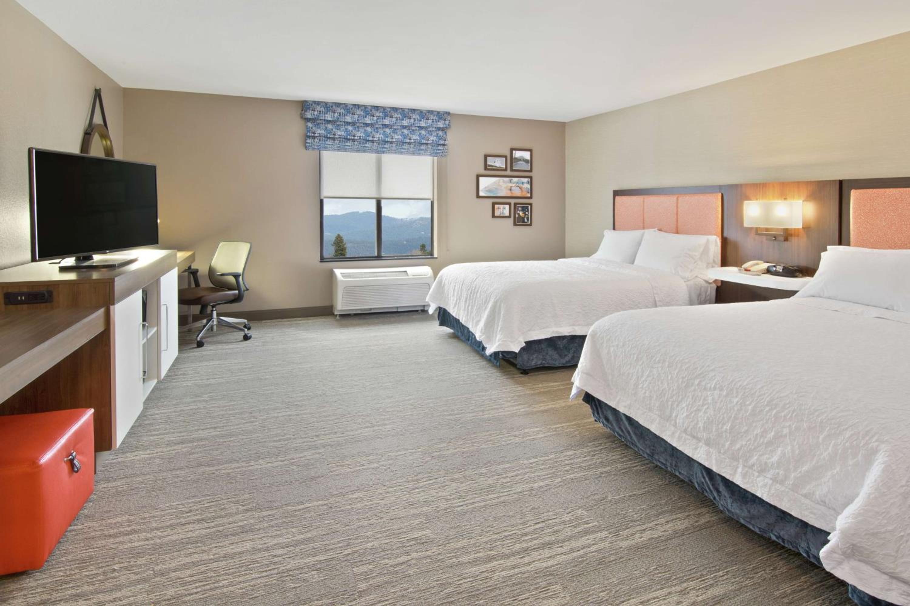 Queen Room with Two Queen Beds - Mobility and Hearing Access/Non-Smoking