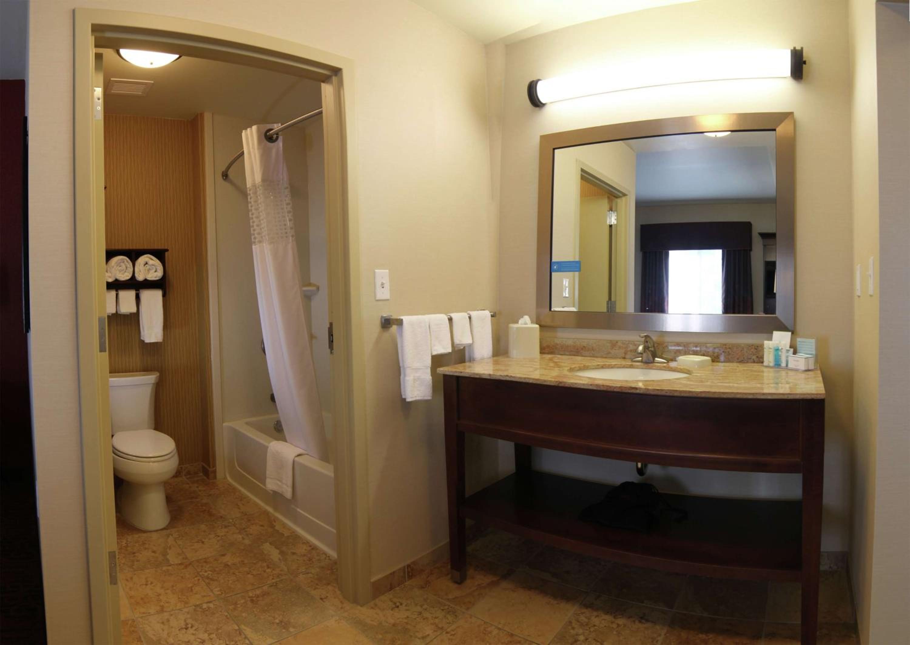King Studio Suite - Non-Smoking photo 2