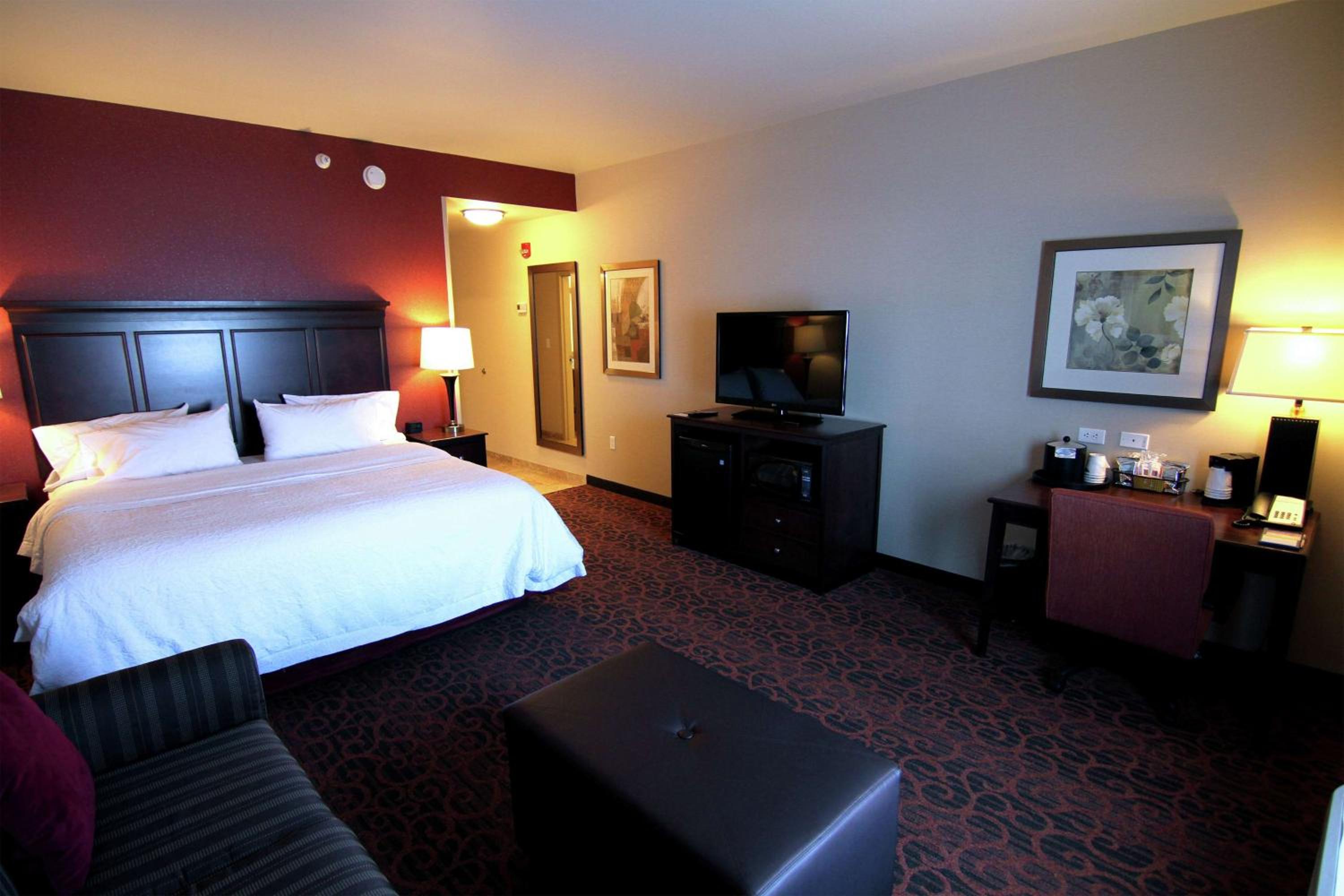 King Room with Sofa Bed photo 3