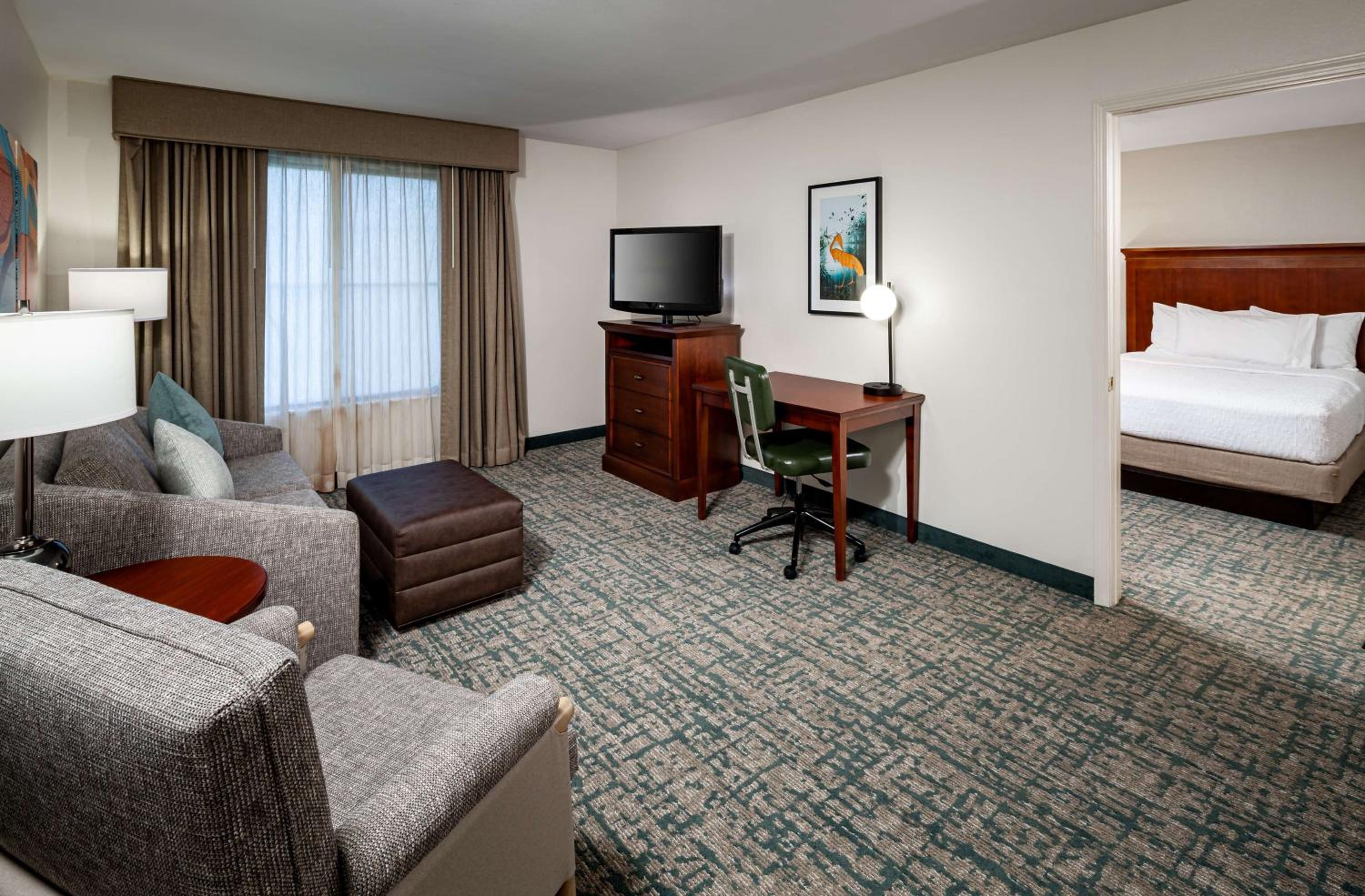 One-Bedroom Queen Suite with Two Queen Beds - Non-Smoking