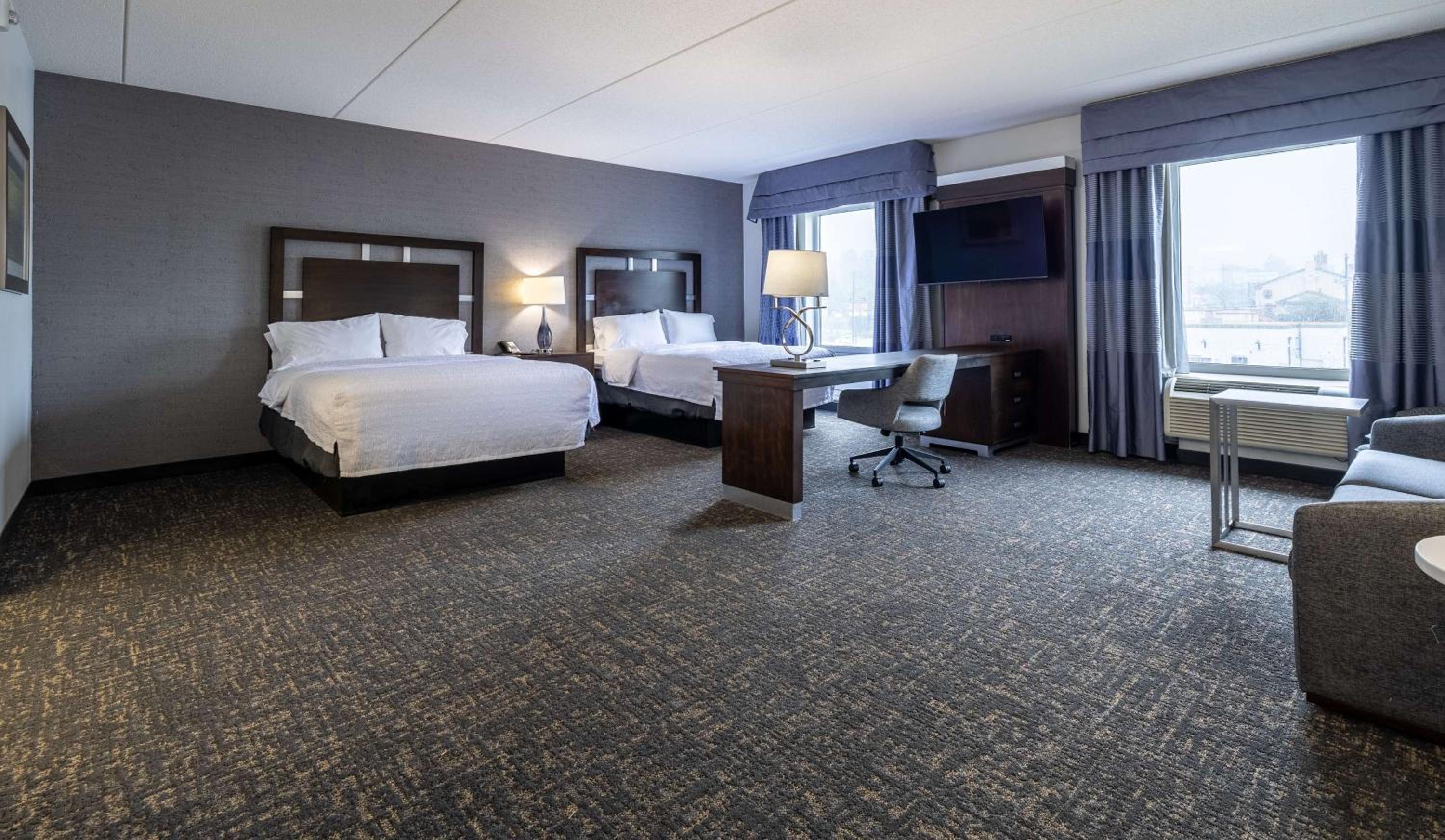 Queen Studio with Two Queen Beds and Bath Tub - Mobility/Hearing Access - Photo 3