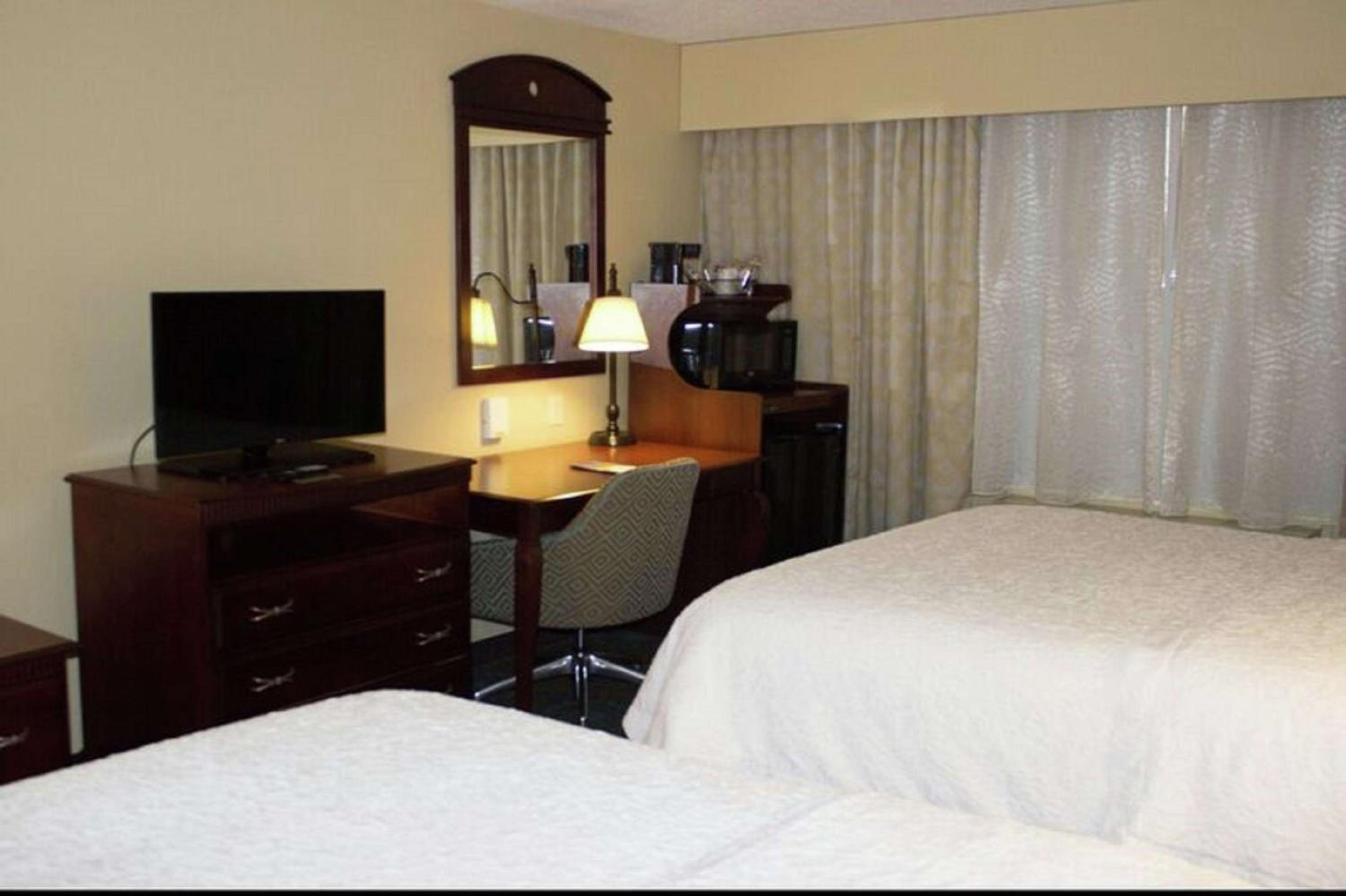 Room with Two Queen Beds - Non-Smoking