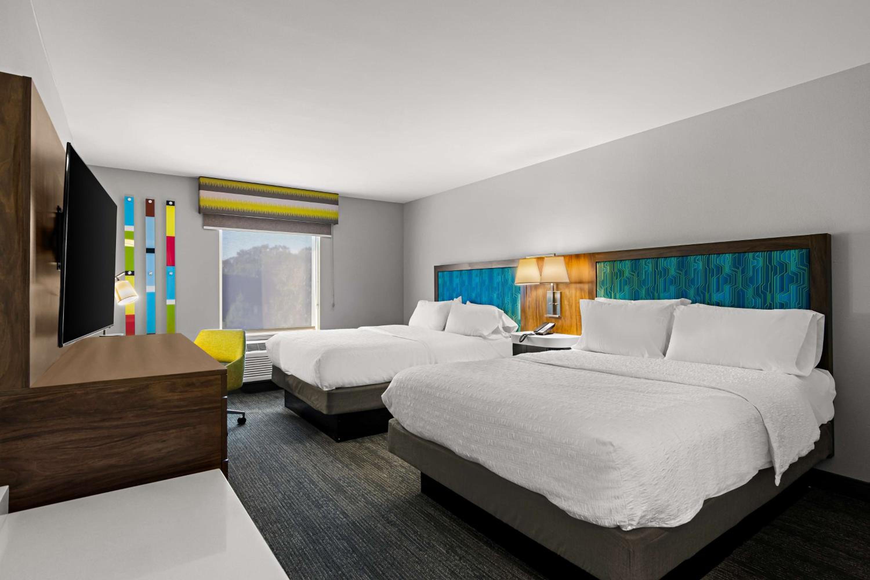 Queen Room with Two Queen Beds - Hearing Access/Non-Smoking
