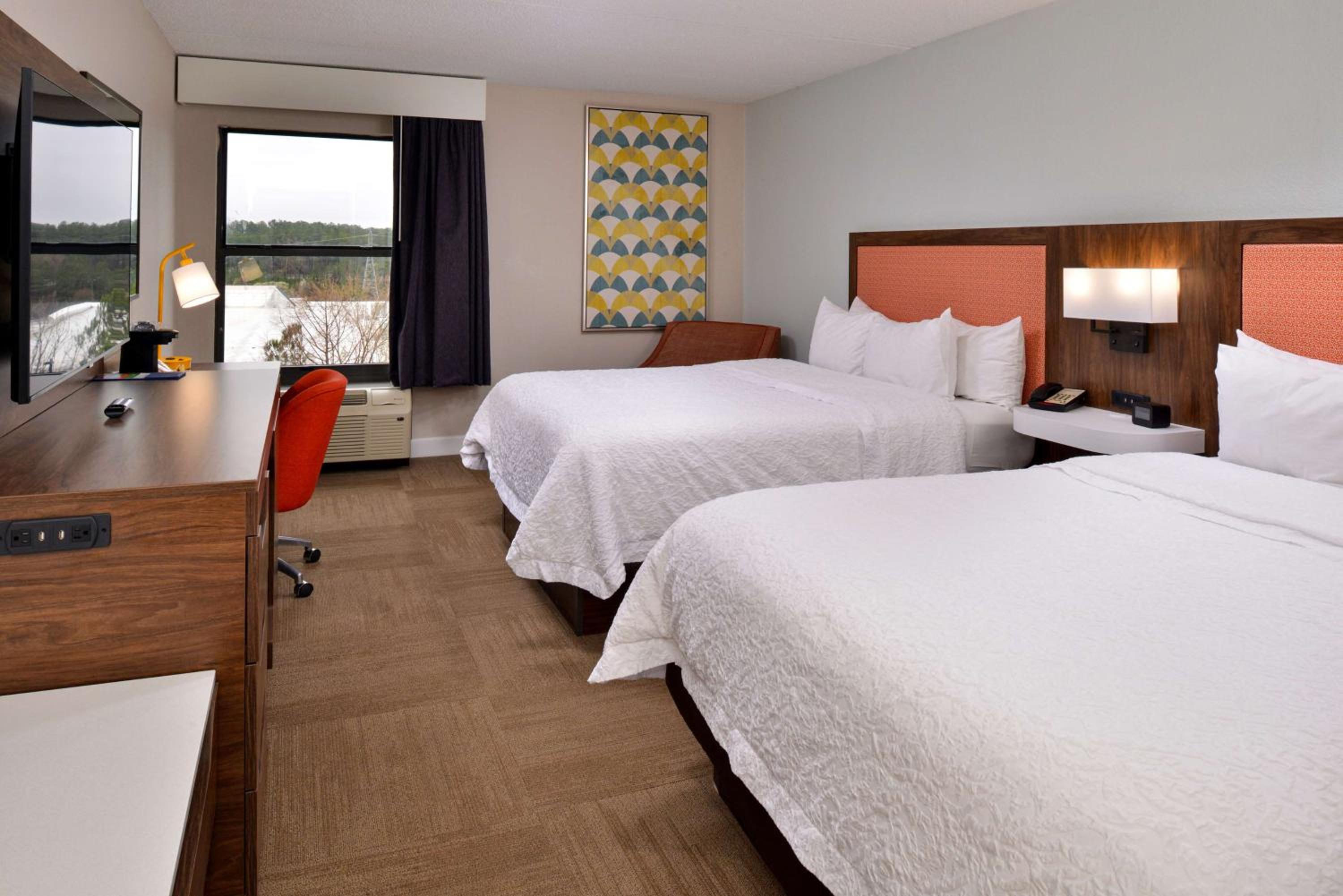 Double Room with Two Double Beds - Non-Smoking - Photo 5