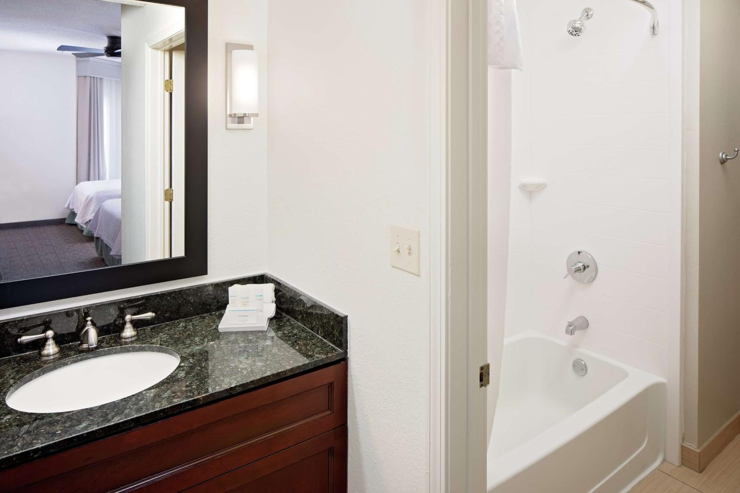 King Suite - Photo 5