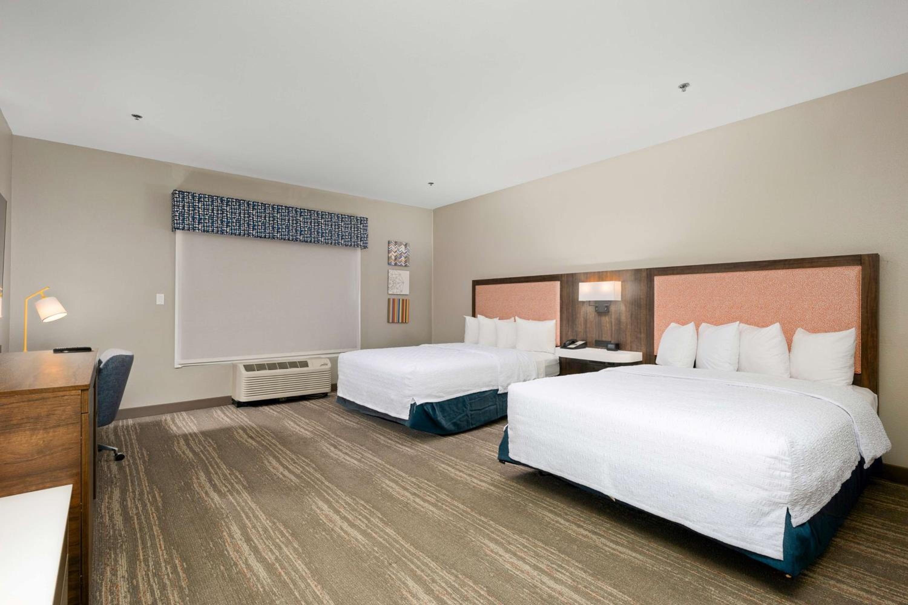 Room with Two Queen Beds - Non-Smoking - Photo 1