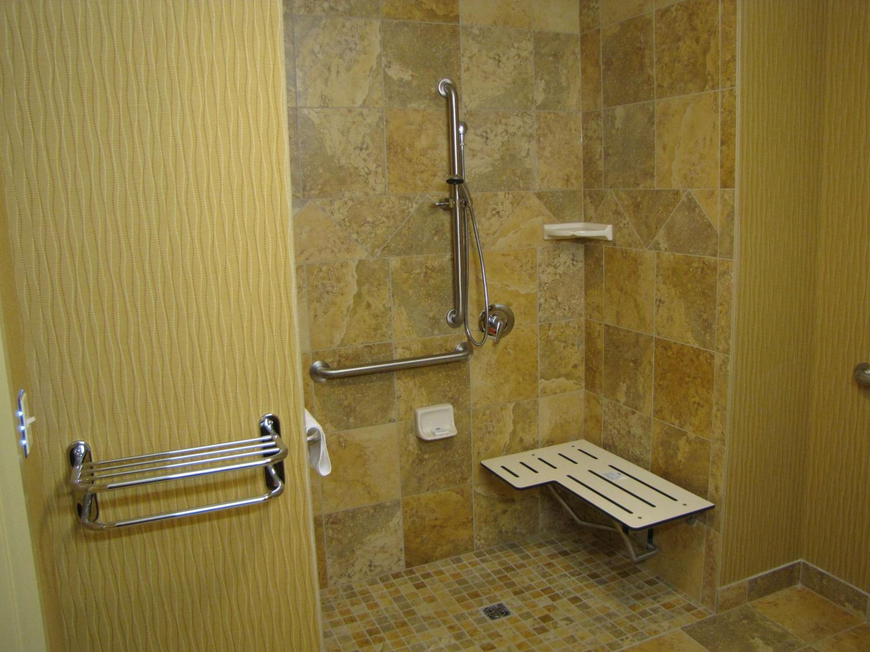 King Studio Suite with Sofa Bed - Hearing Access/Non-Smoking photo 3