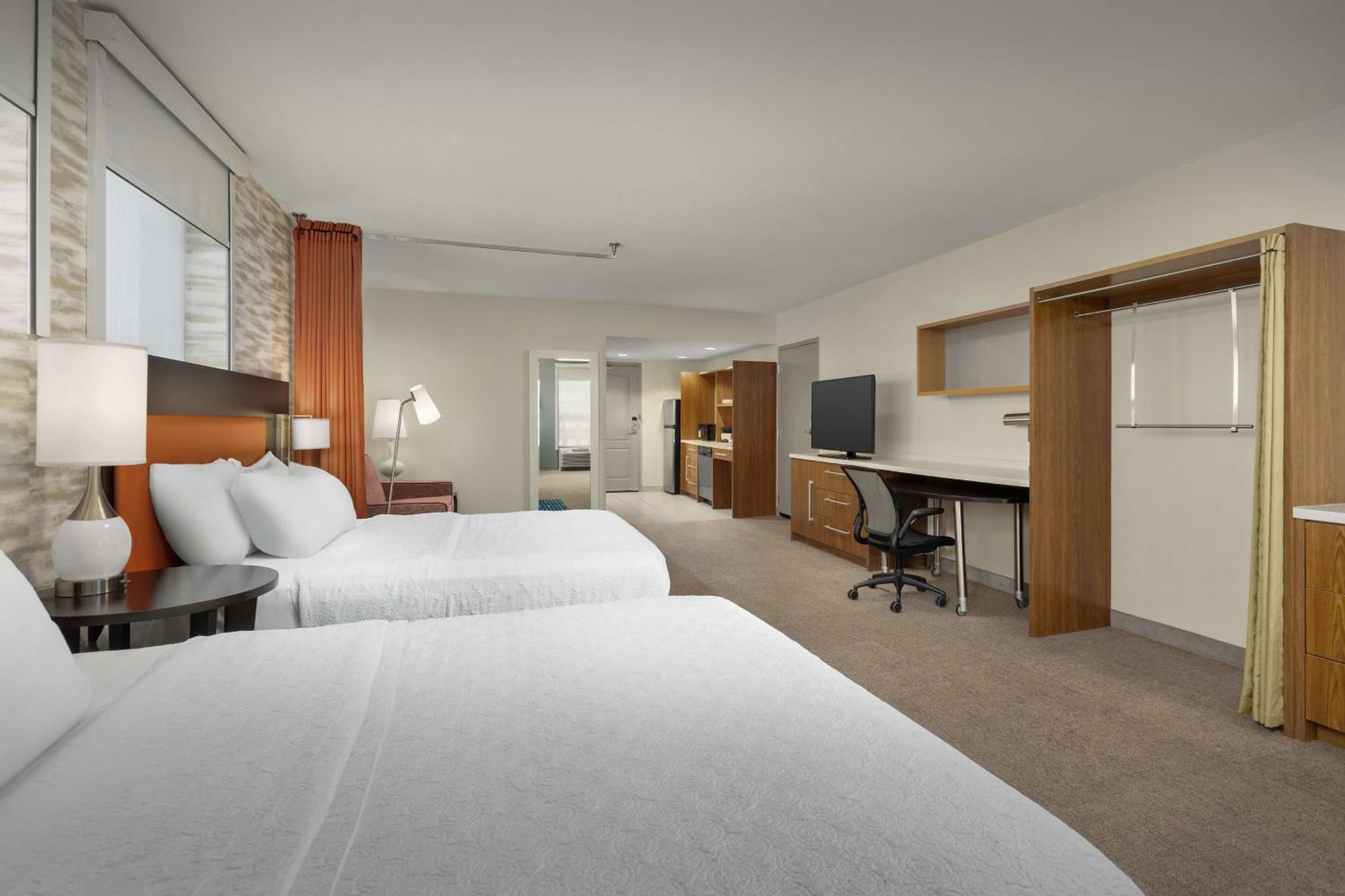 Queen Studio with Two Queen Beds - Mobility and Hearing Access/Non-Smoking - Photo 1