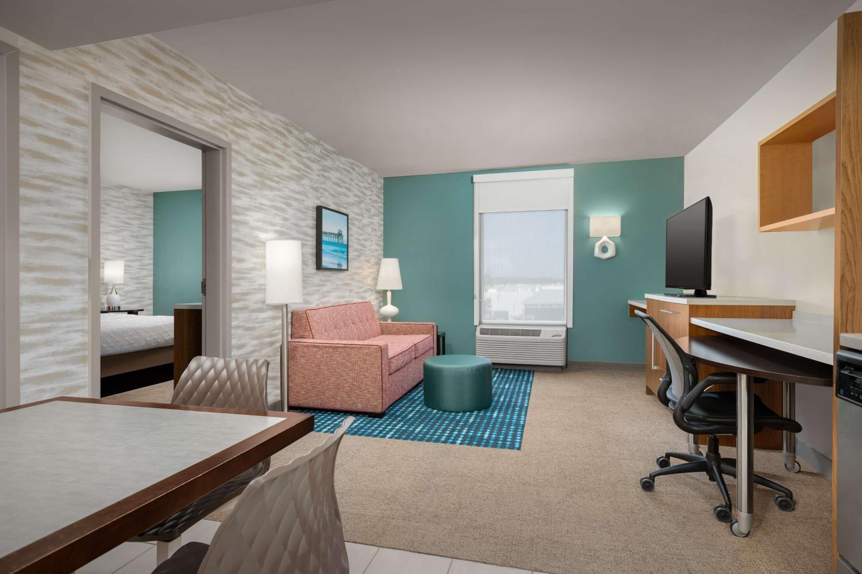 One-Bedroom King Suite - Non-Smoking - Photo 1
