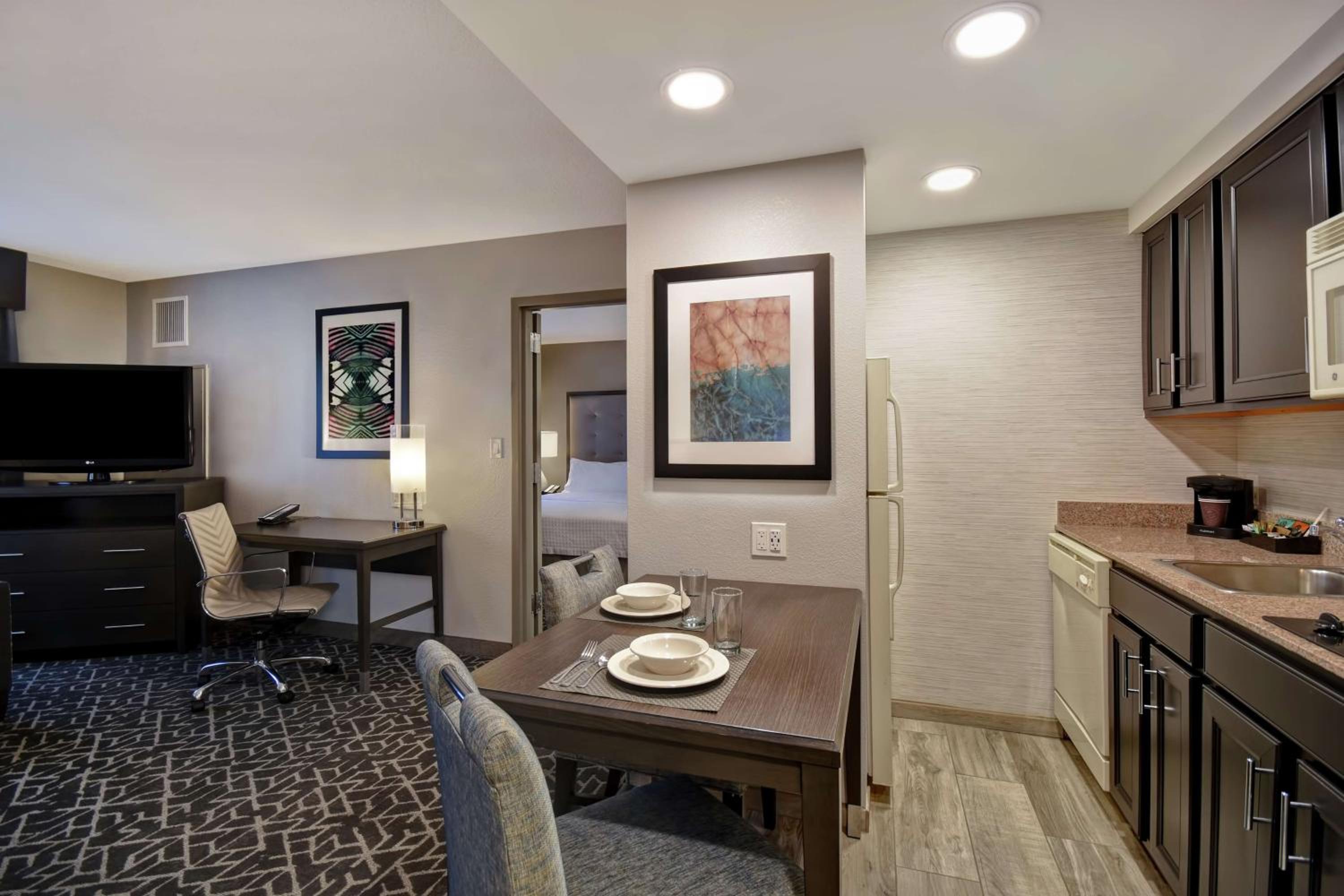 One-Bedroom King Suite - Non-Smoking at Homewood Suites by Hilton Edgewater-NYC Area in Edgewater