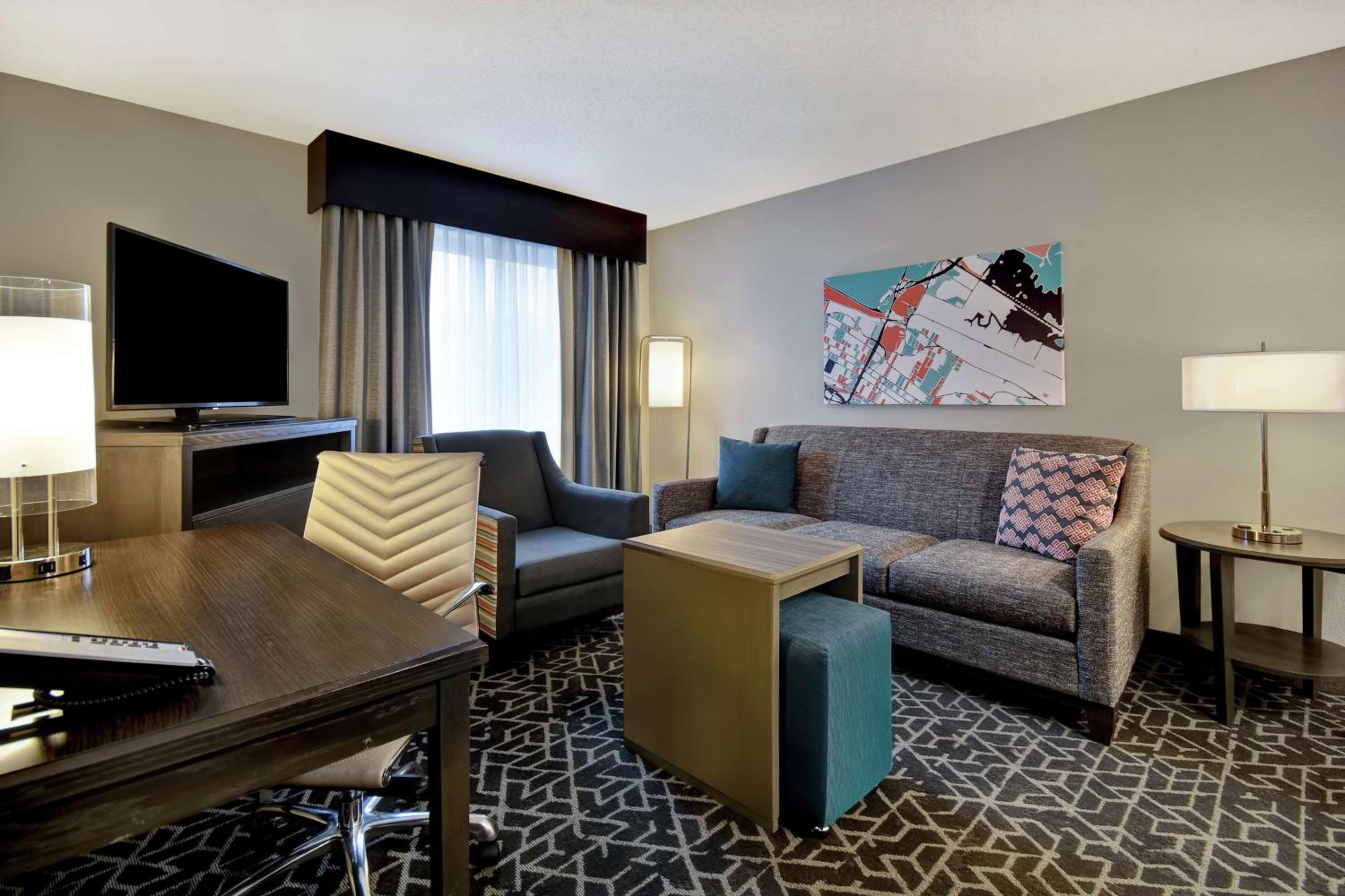 King Suite - Mobility Access/Non-Smoking - Photo 1