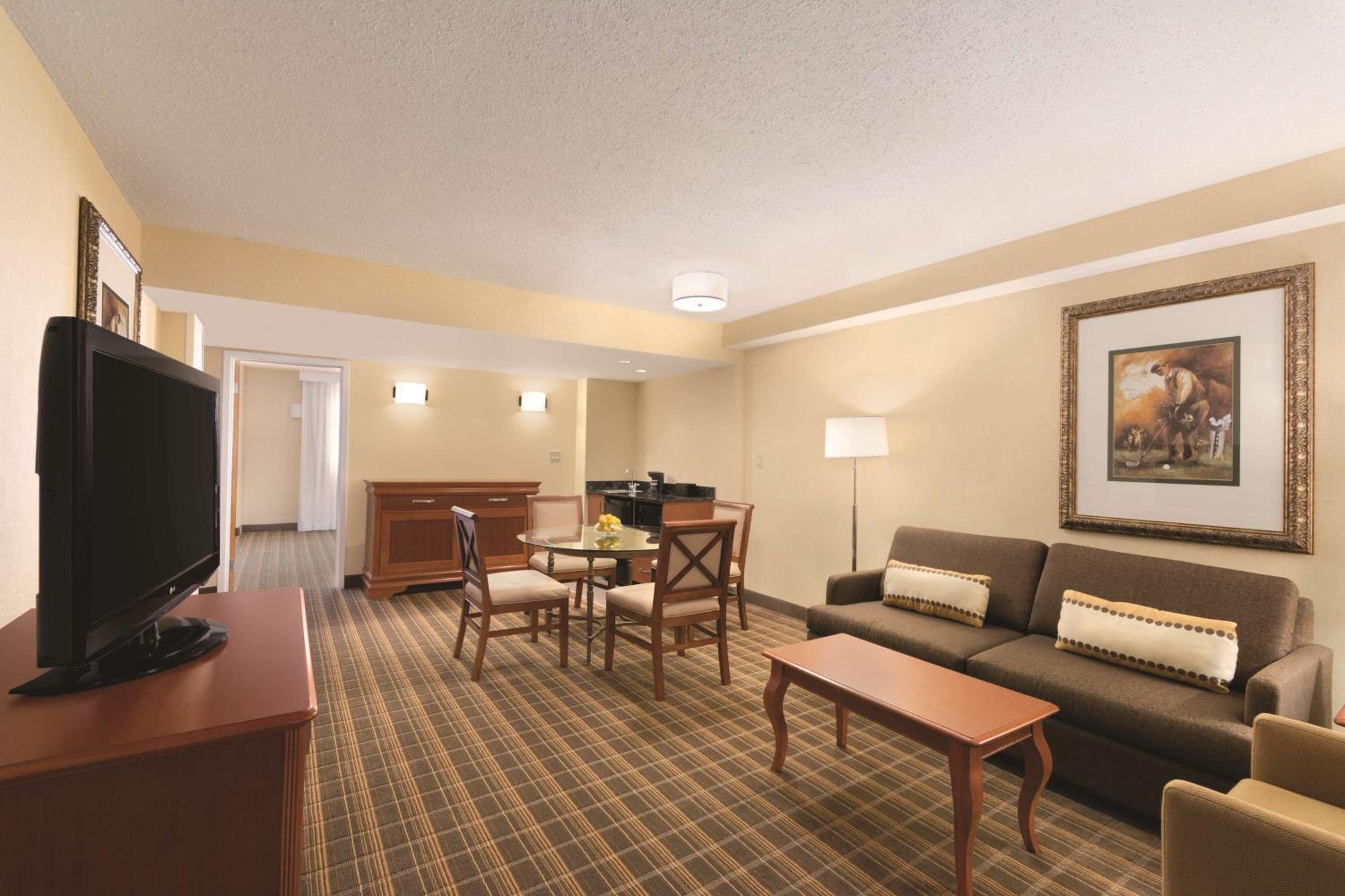 Executive King Room - Non-Smoking