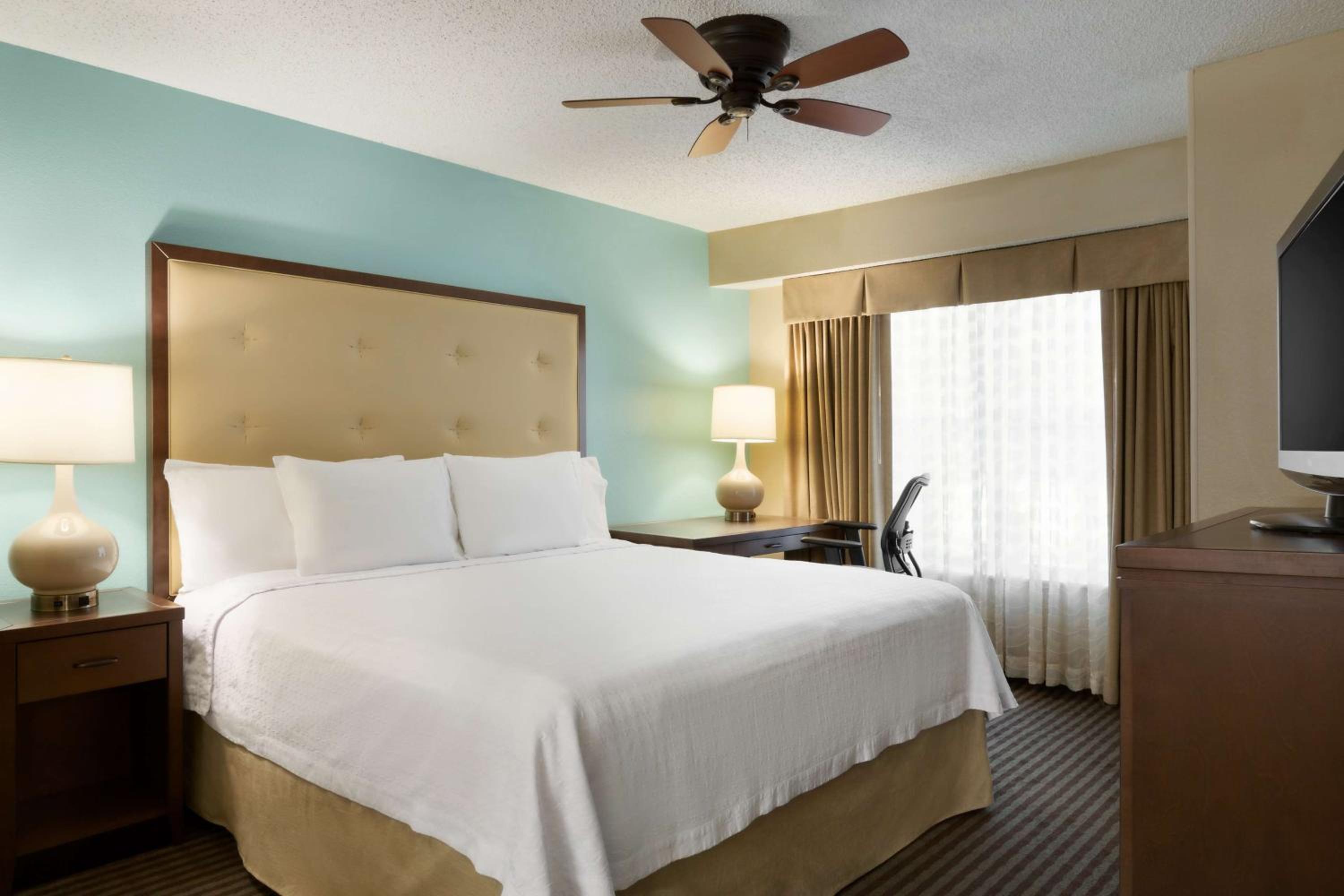 Two-Bedroom Suite - Non-Smoking - Photo 4
