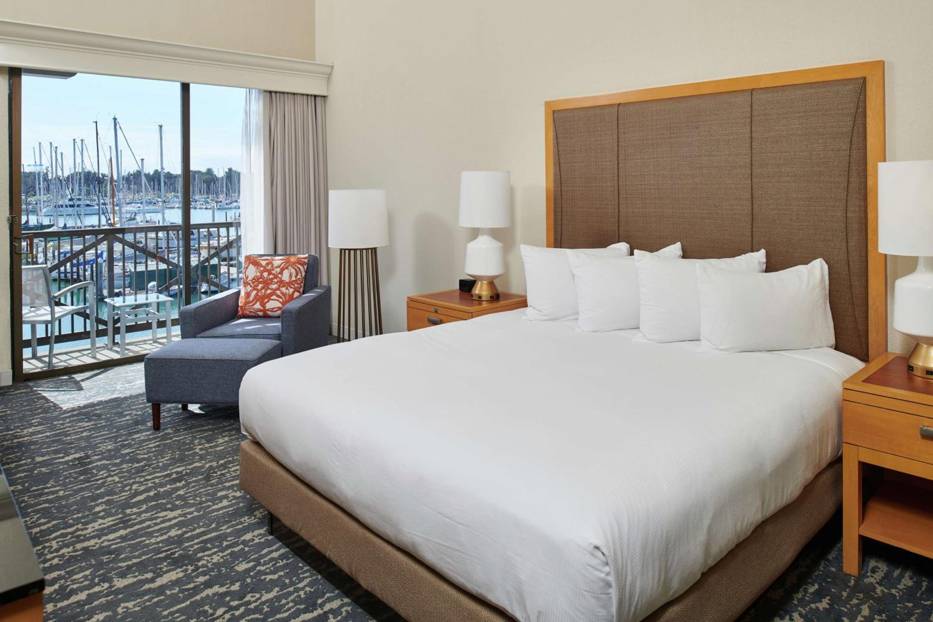 King Room with Marina View - Photo 3