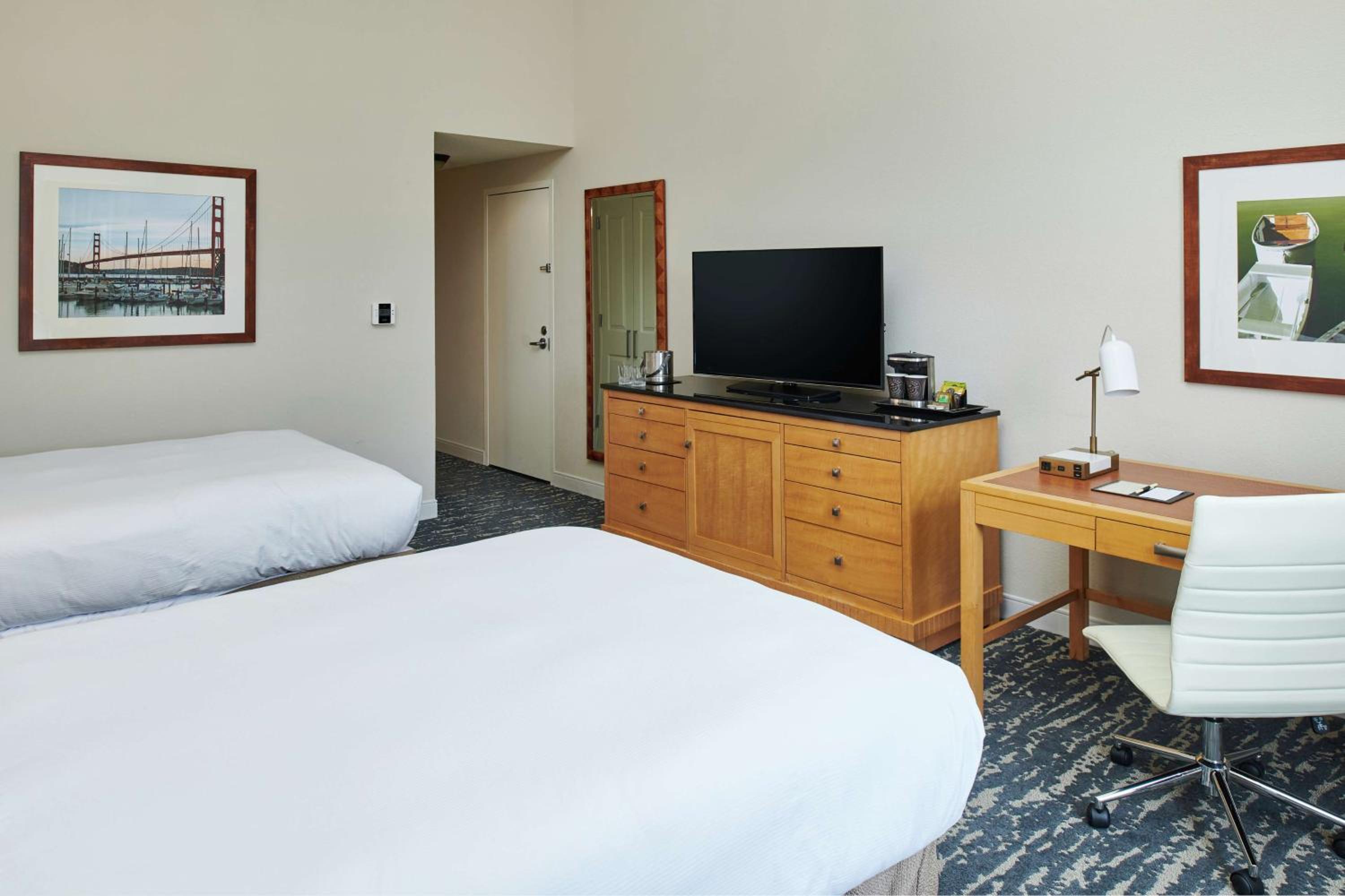 Double Room - Non-Smoking  - Photo 3