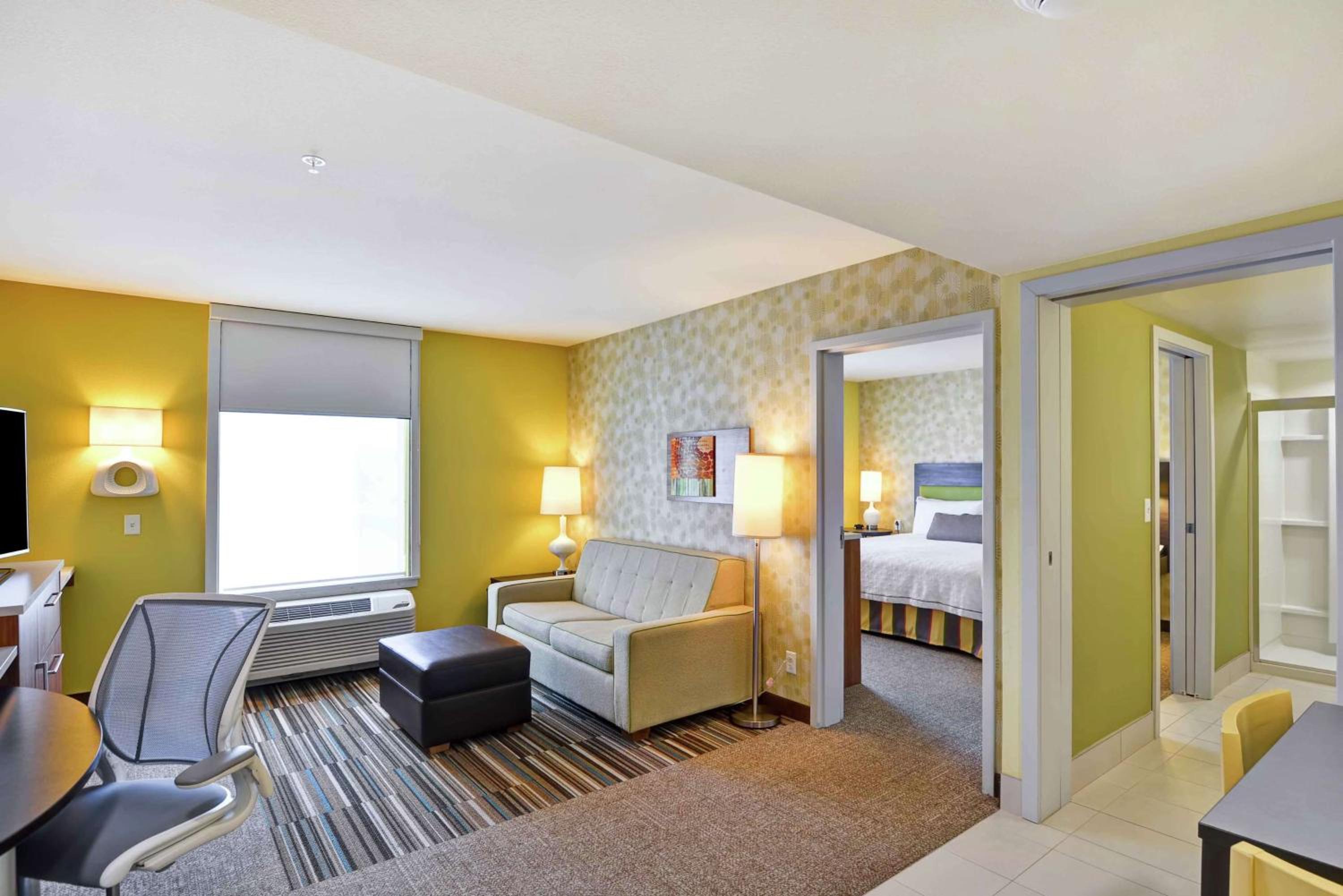 King Suite - Hearing Access/Non-Smoking