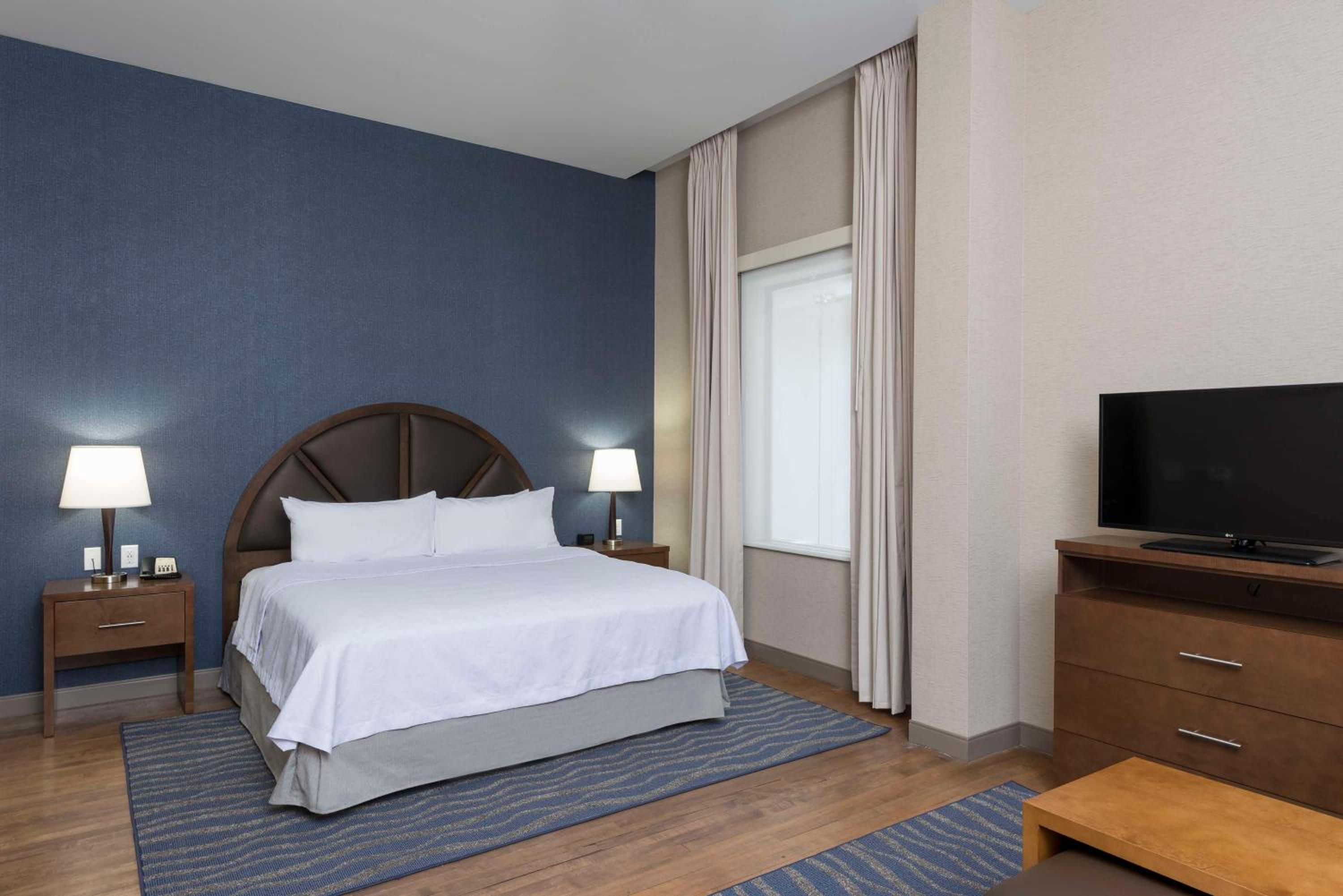 Two-Bedroom Suite - Non-Smoking photo 1
