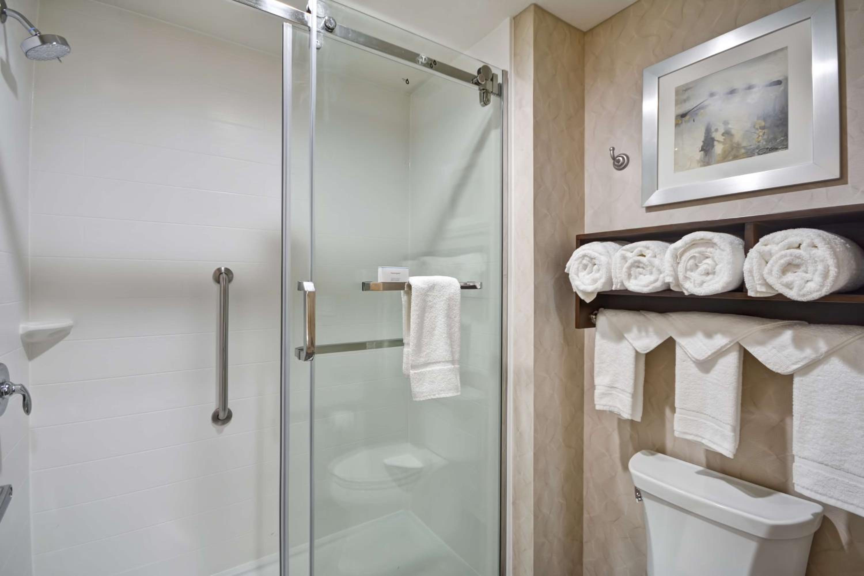 One-Bedroom King Suite with Ocean View