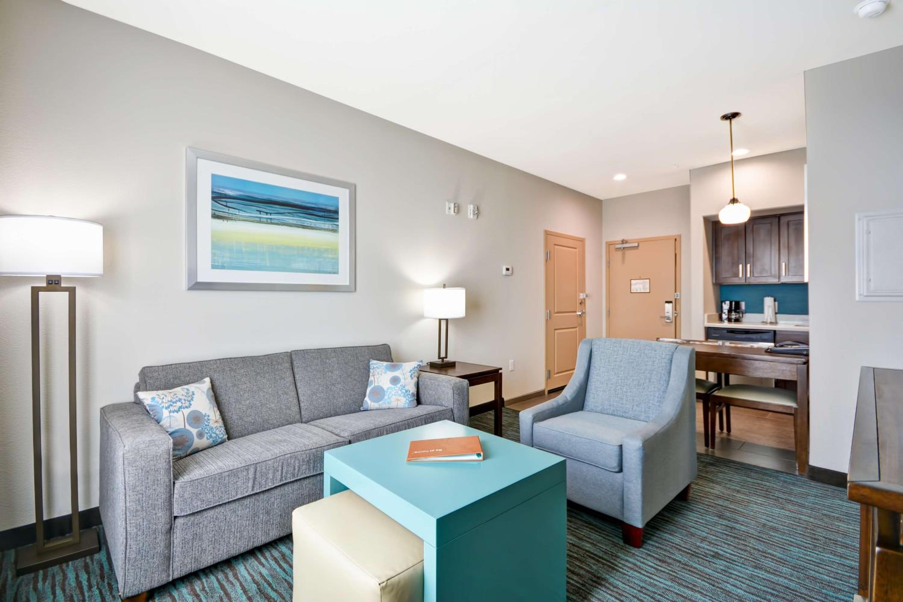King Studio Suite with Ocean View photo 2
