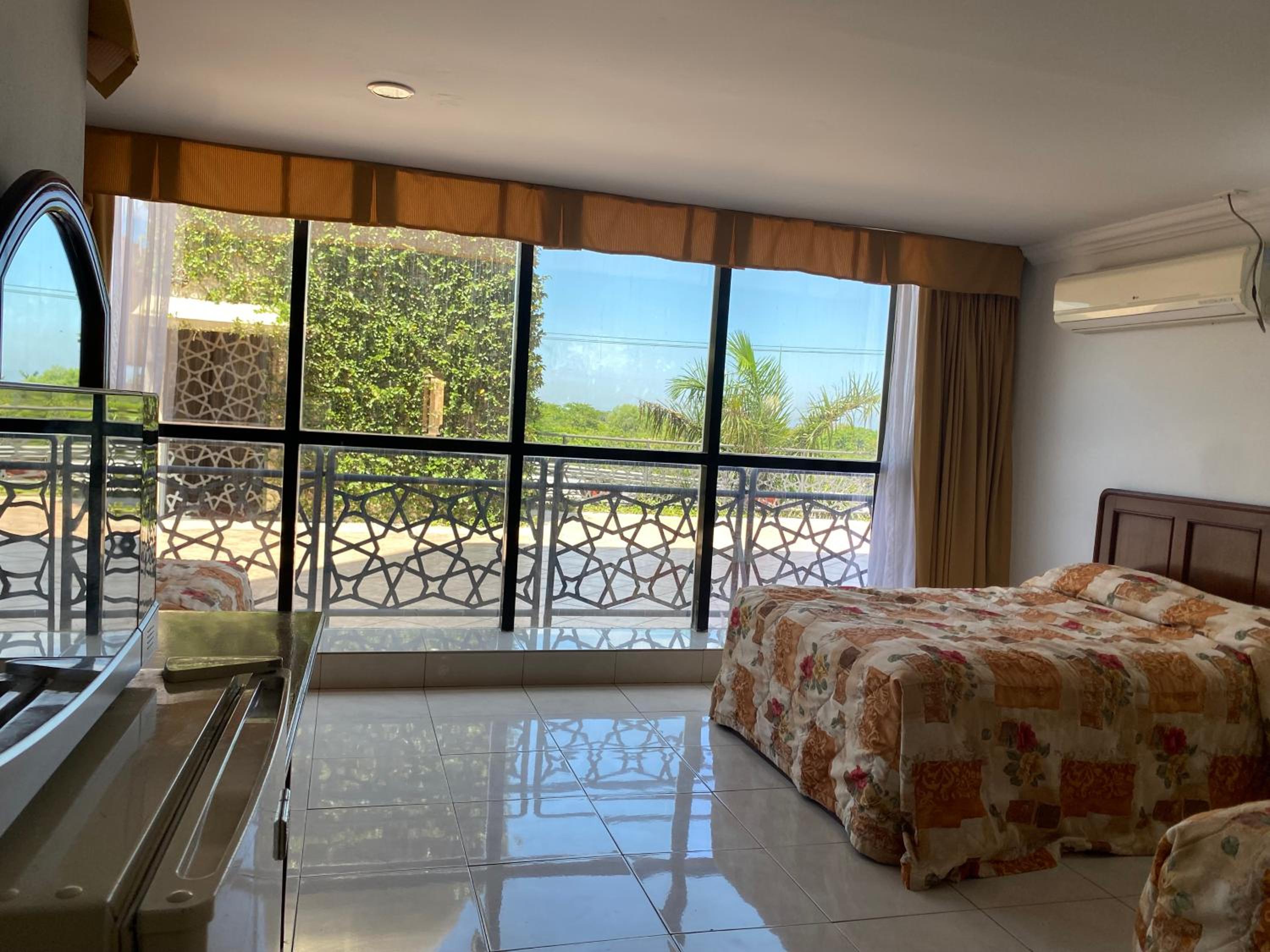 Triple Room - Photo 6