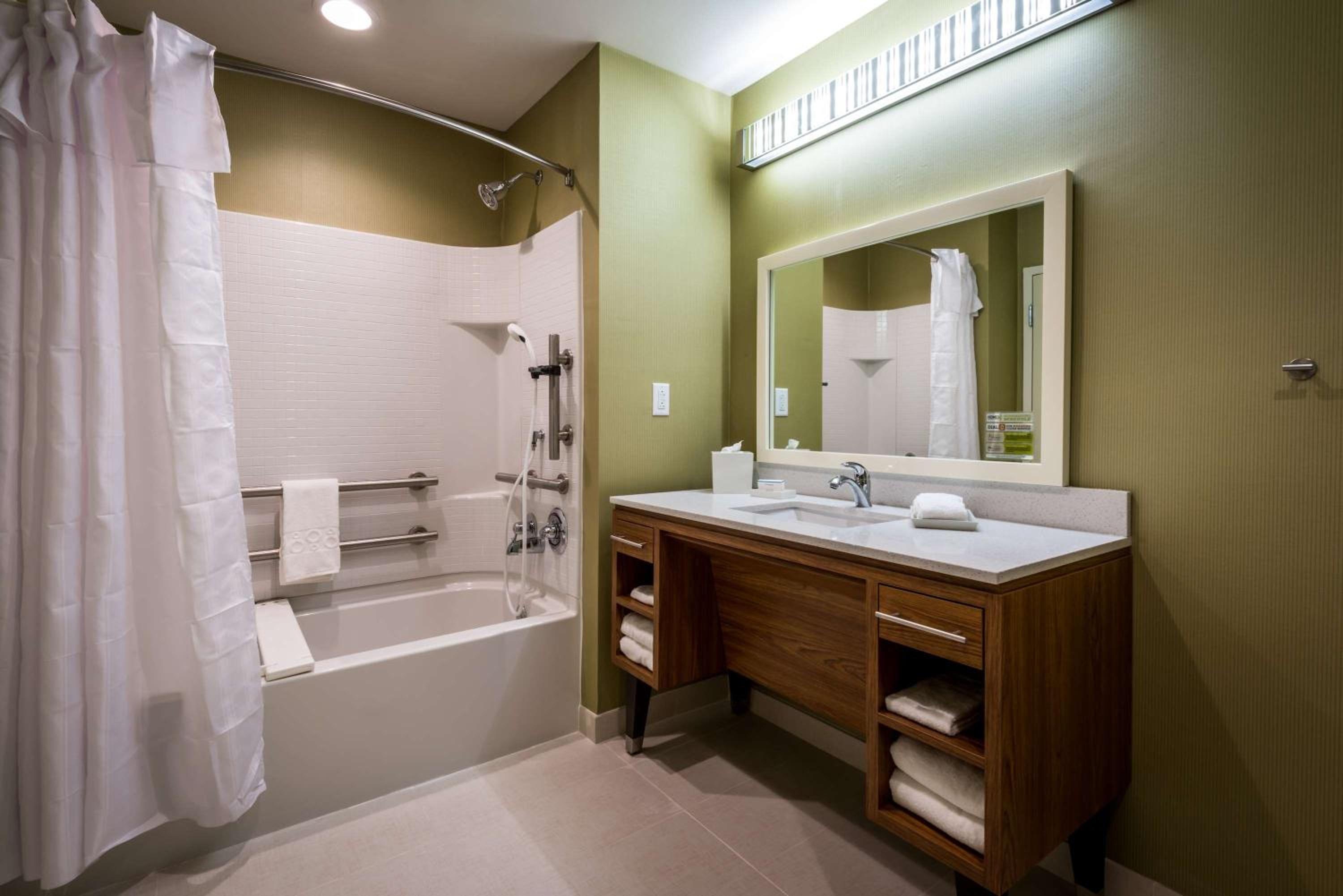 King Studio Suite - Non-Smoking photo 2