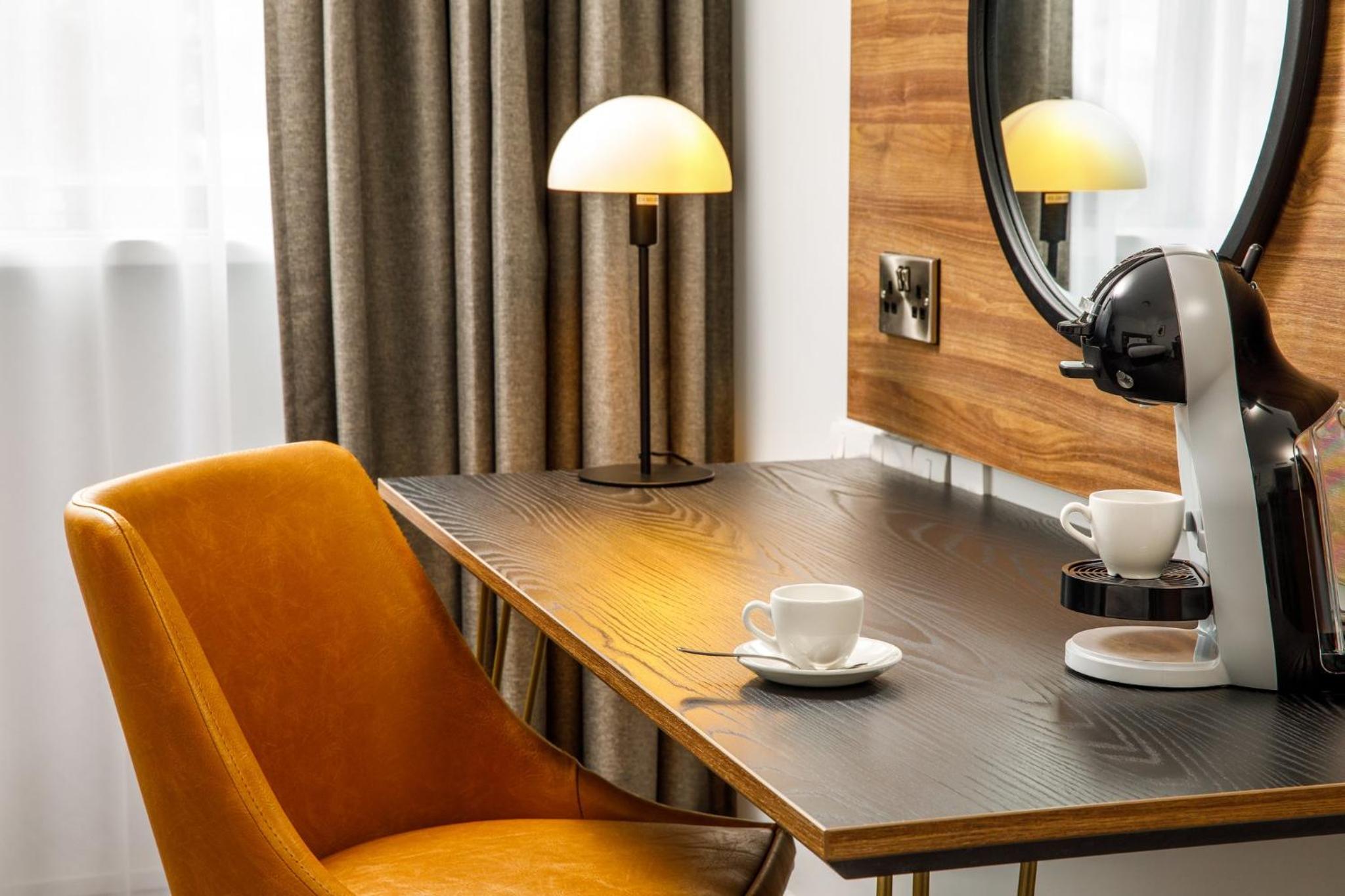 Premium Room - Photo 11