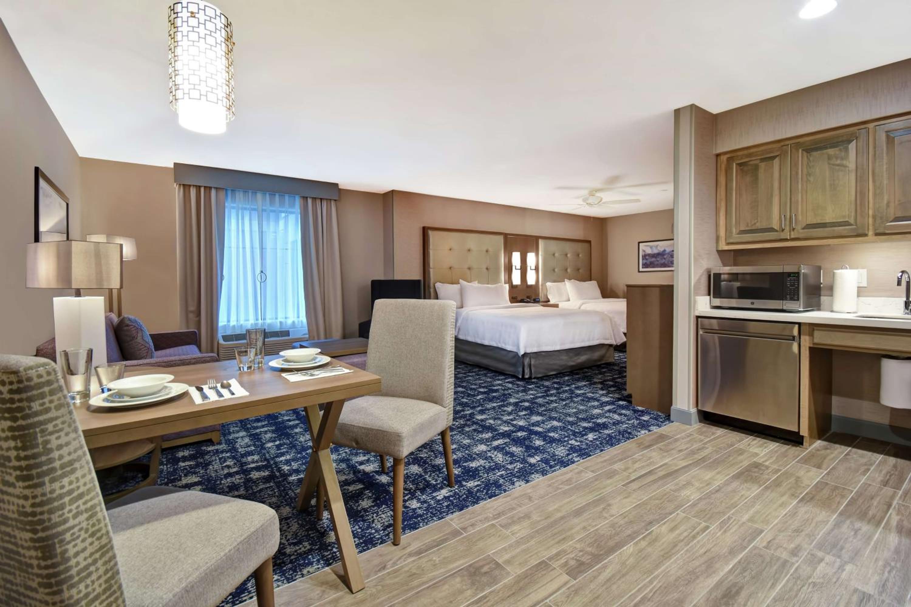 Queen Suite with Two Queen Beds - Mobility and Hearing Access/Non-Smoking - Photo 1