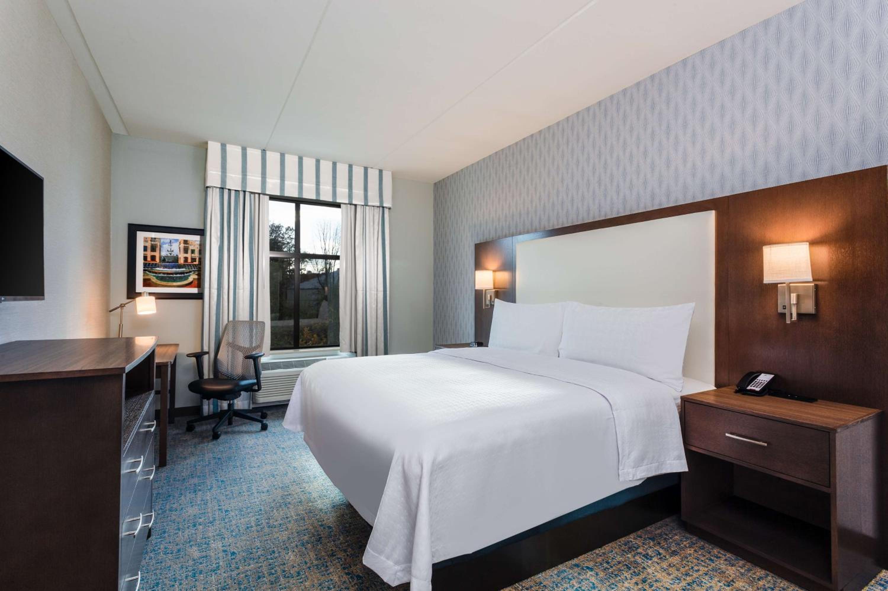 One-Bedroom King Suite - Photo 1