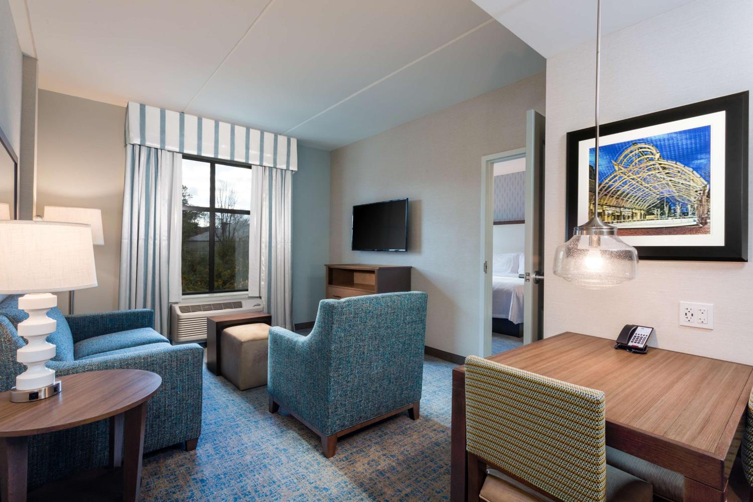 One-Bedroom King Suite - Photo 2