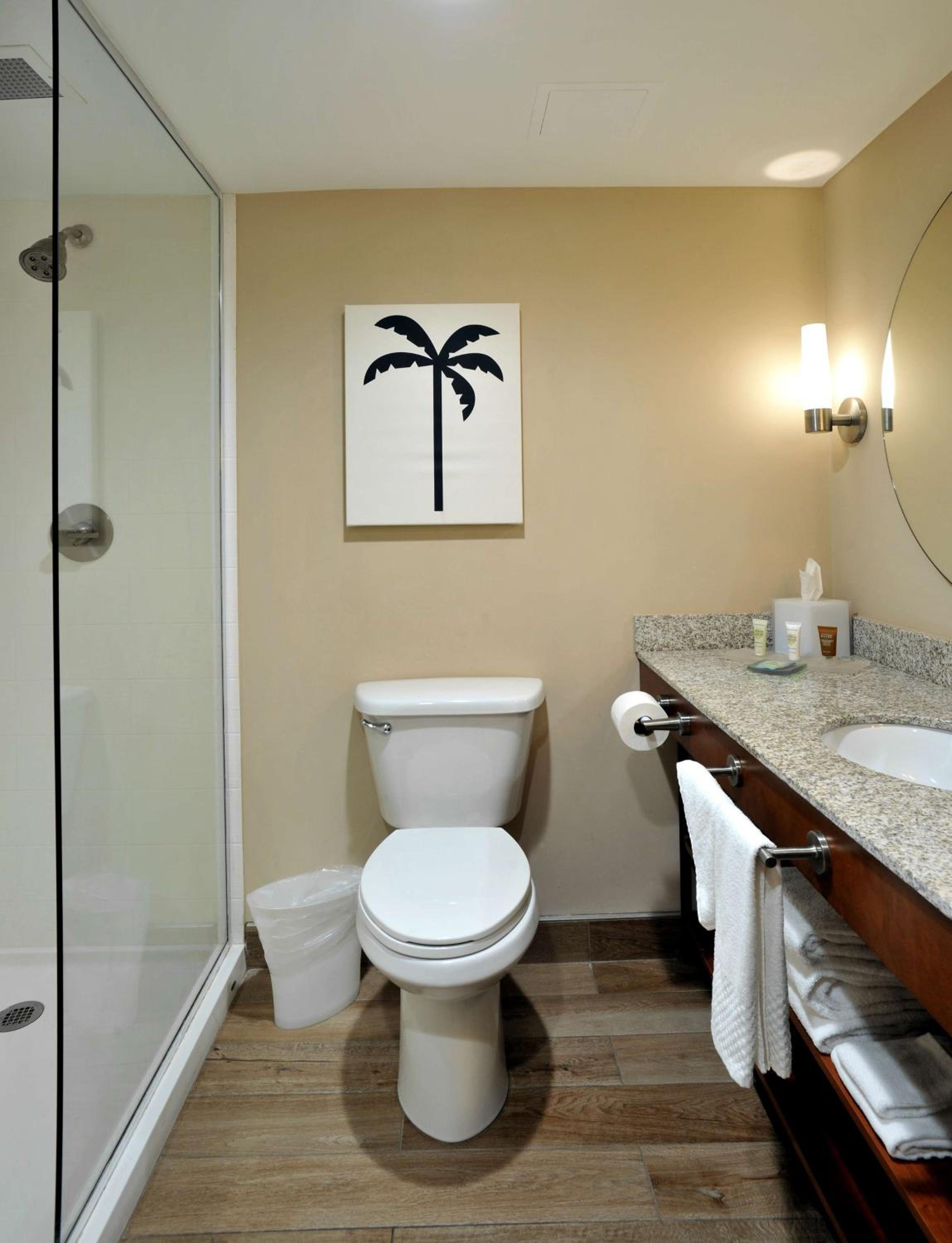 Deluxe King Room photo 3