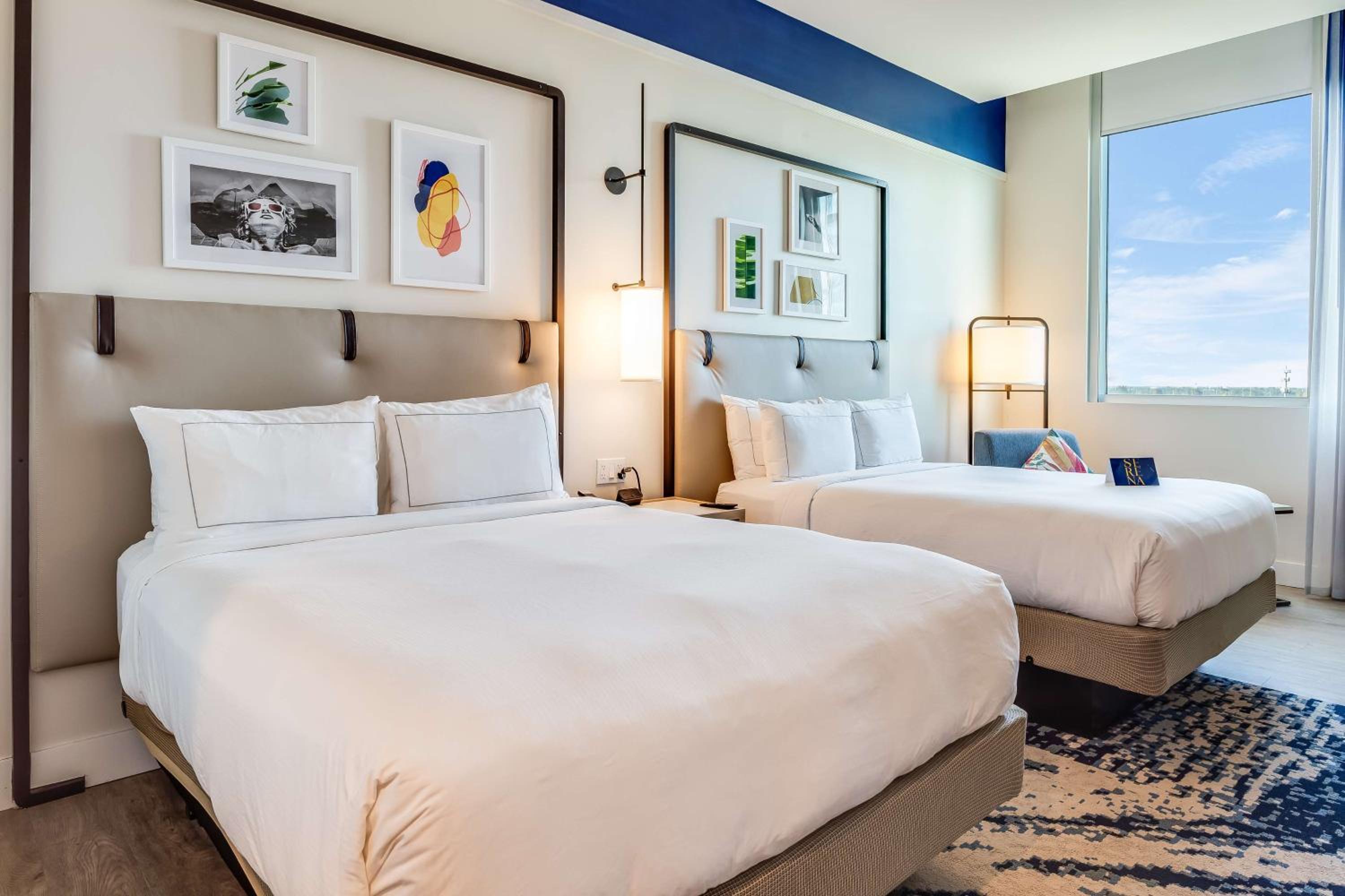 Queen Room with Two Queen Beds and Roll-In Shower - Mobility Access - Photo 3