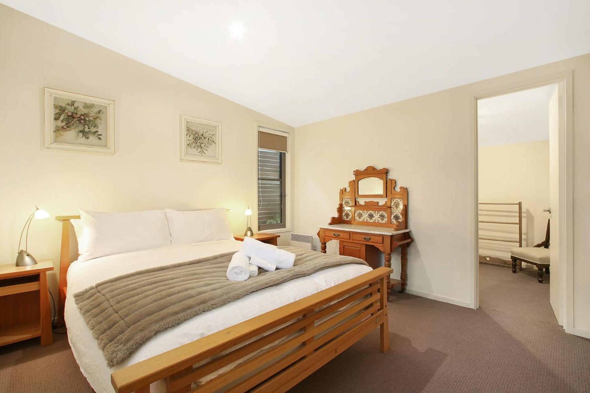 One-Bedroom House photo 1