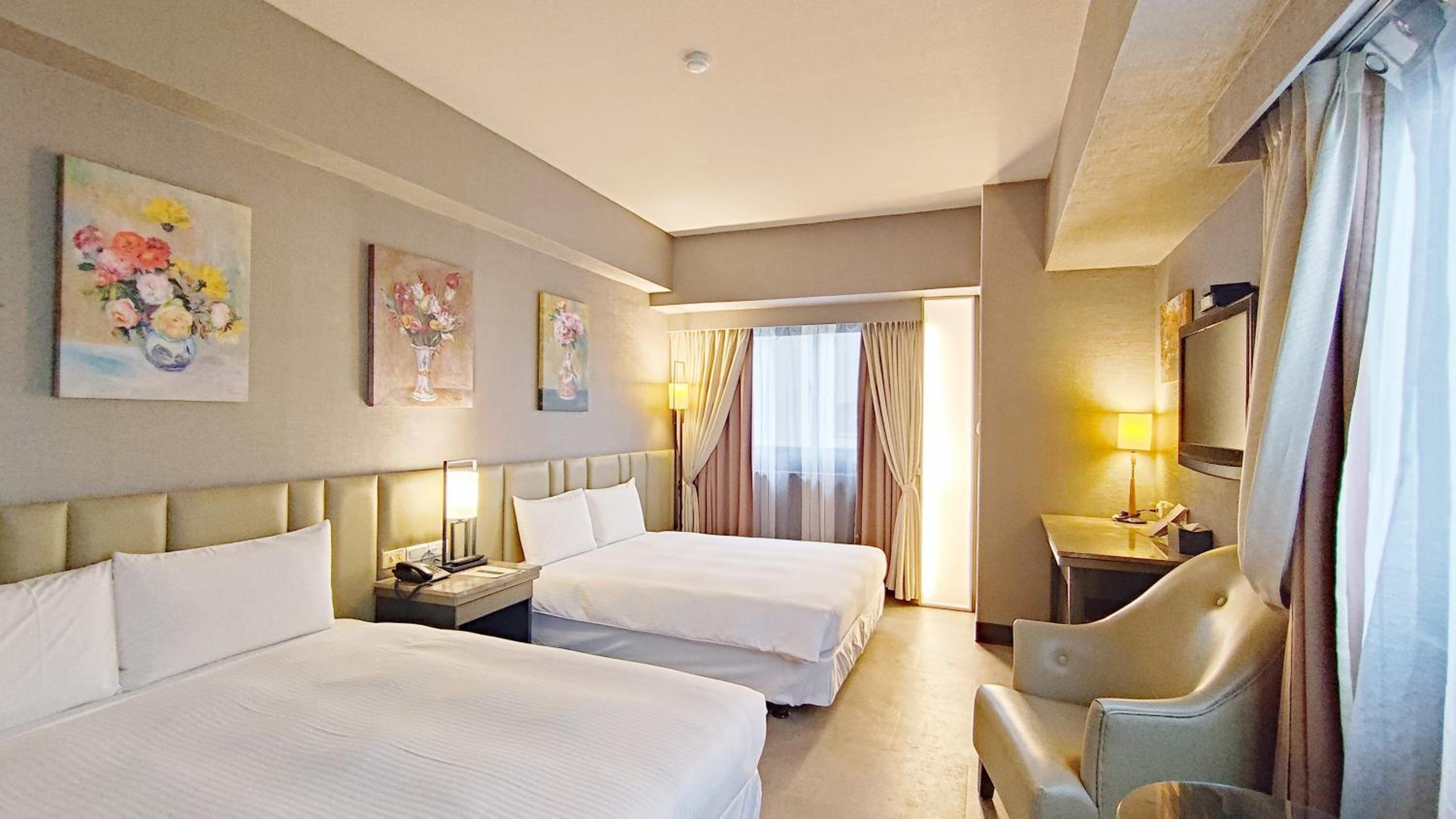 Deluxe Quadruple Room photo 3