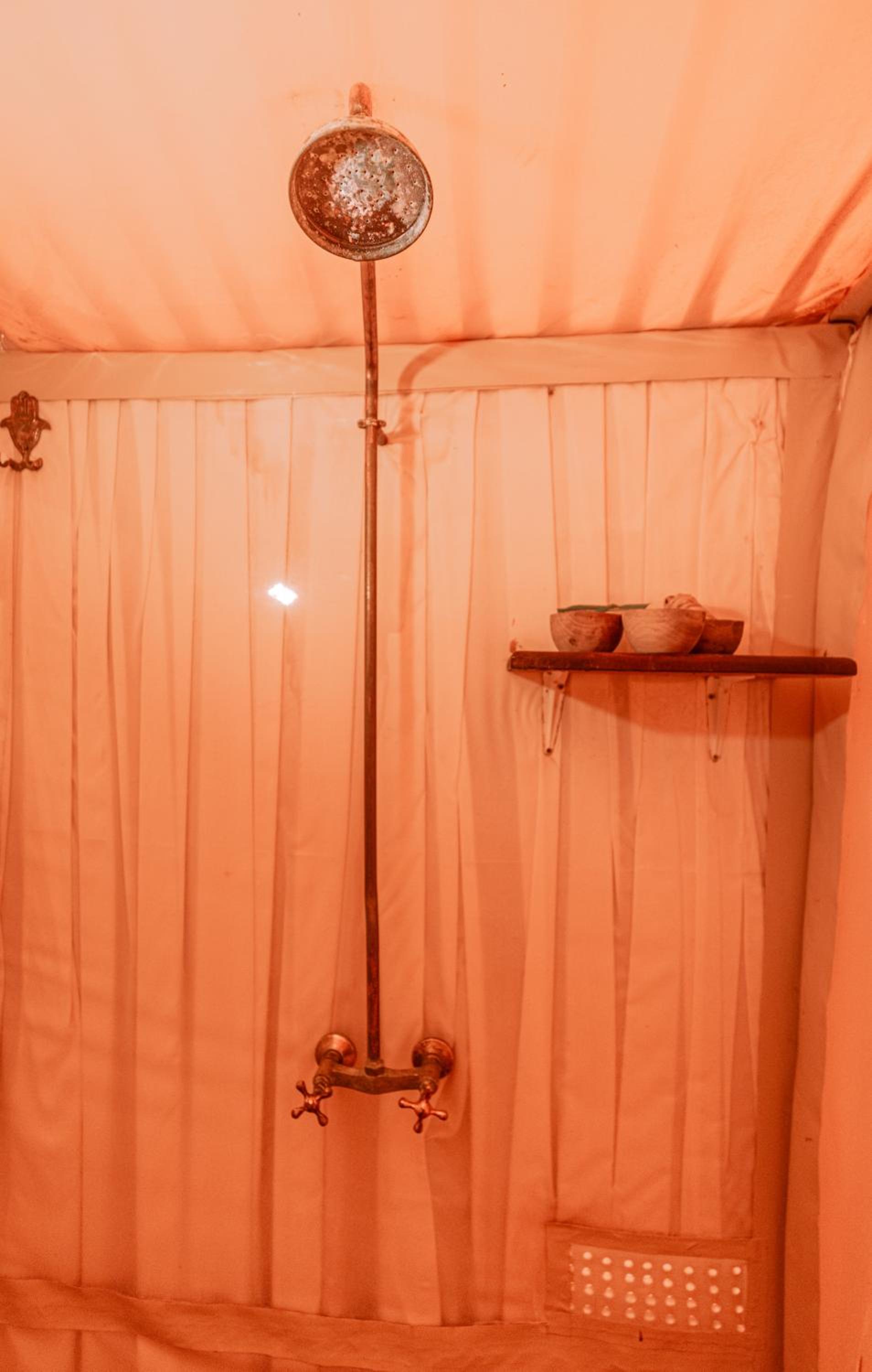 Tent - Photo 12