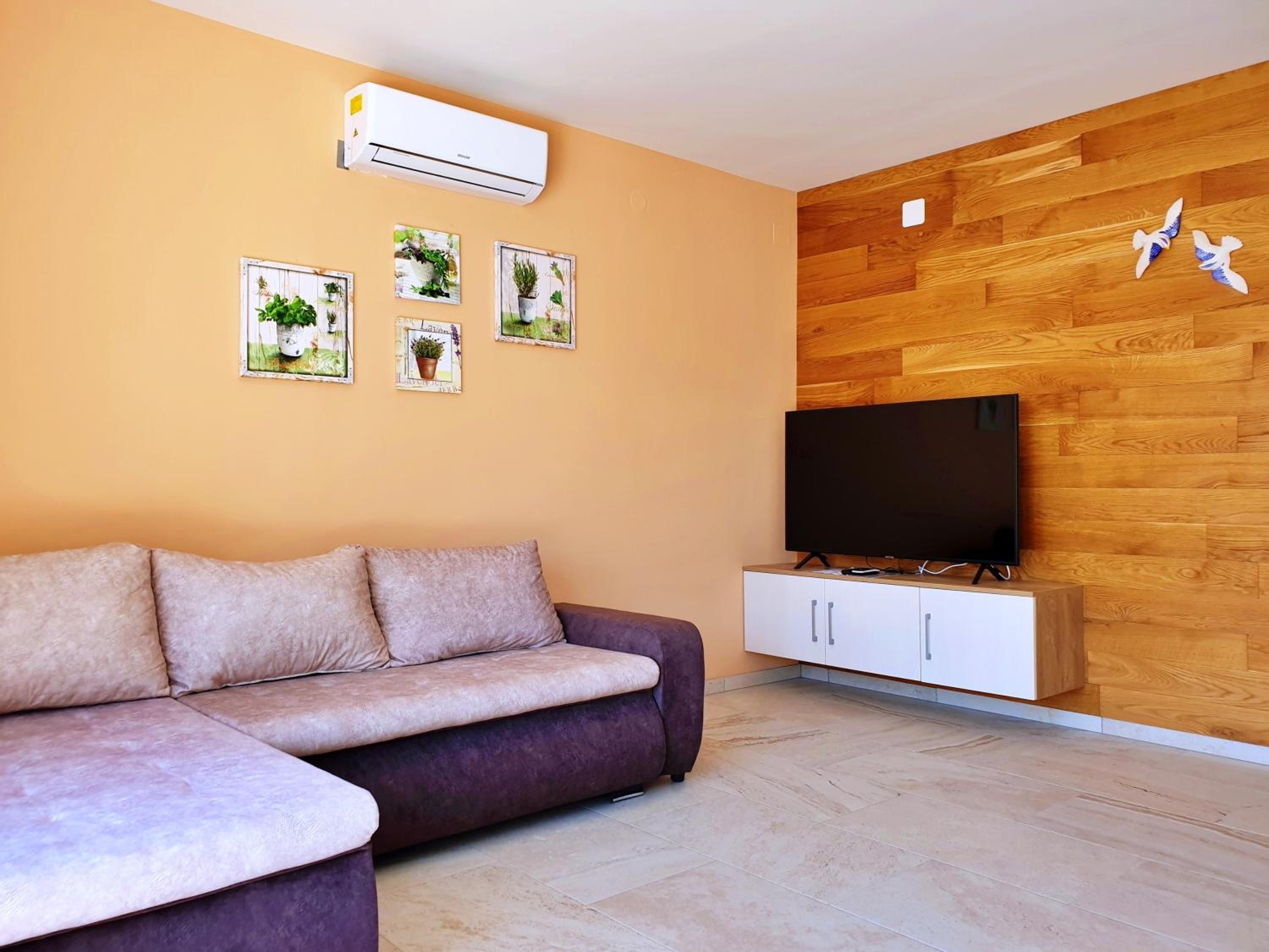Two-Bedroom Apartment with Terrace and Sea View photo 1