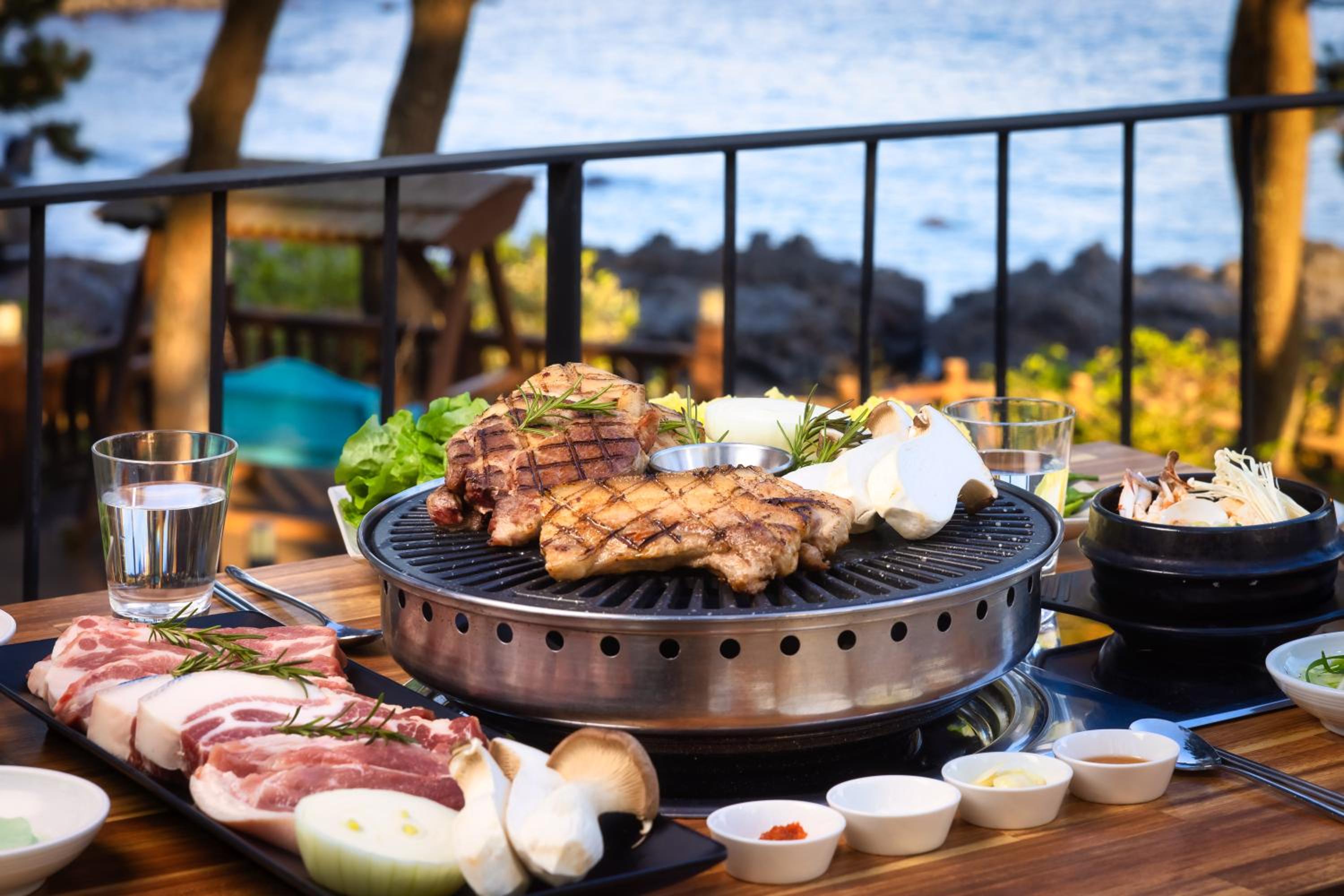 Special Offer - Premier Ocean(26PY) - BBQ Dinner (550g of pork served) photo 2