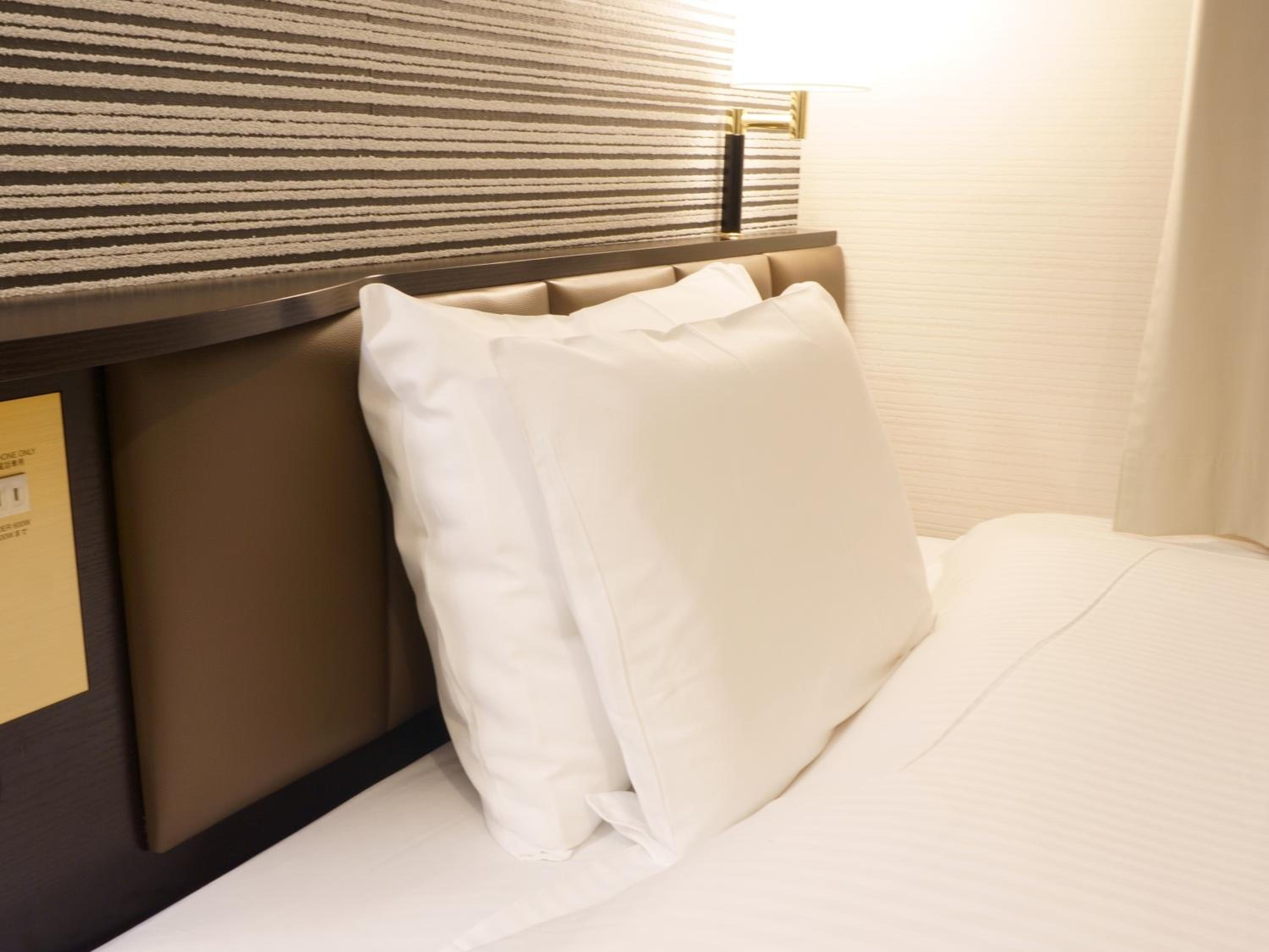 Double Room - Non-Smoking - Breakfast Included photo 2