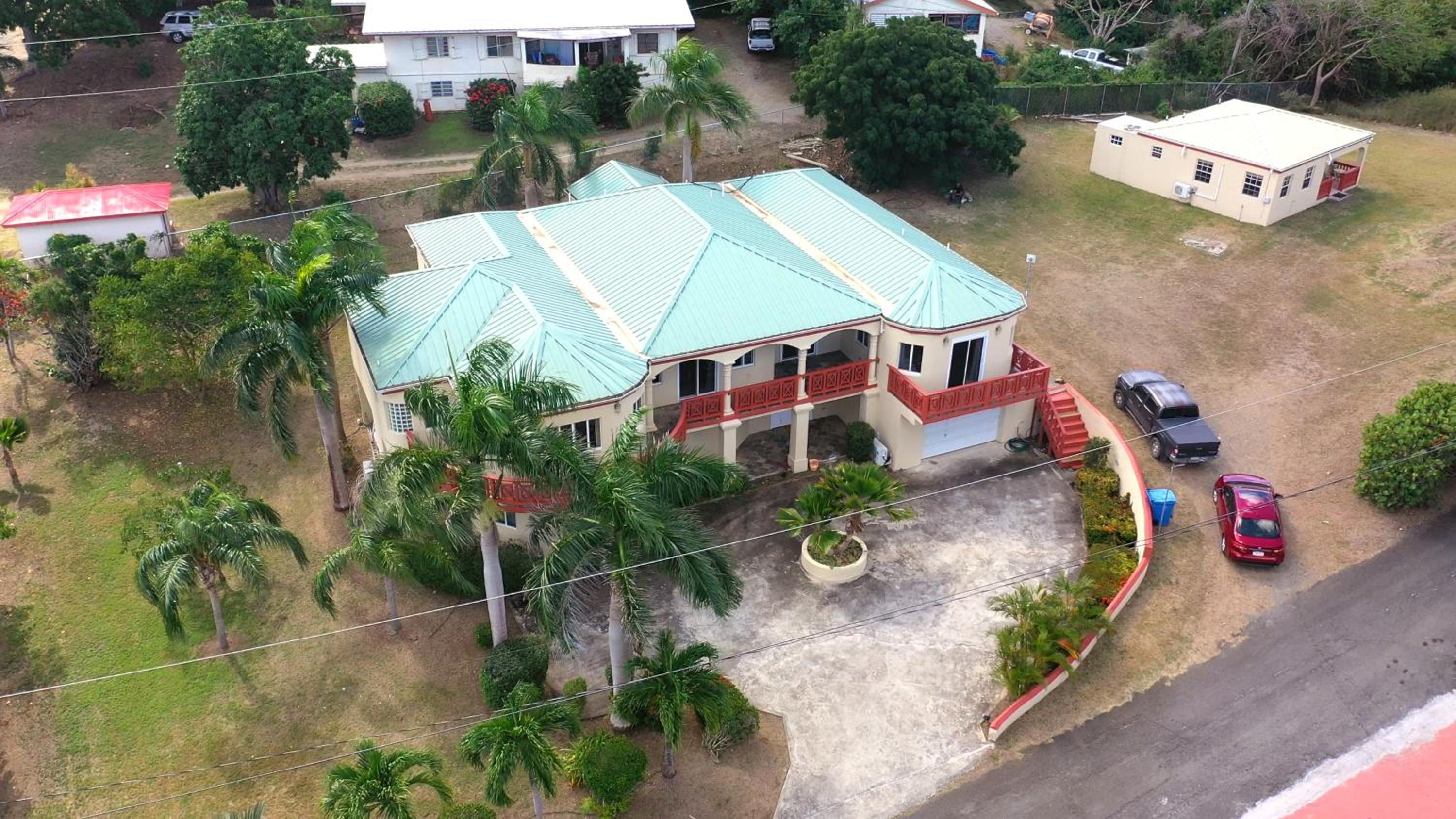 Two-Bedroom House photo 2