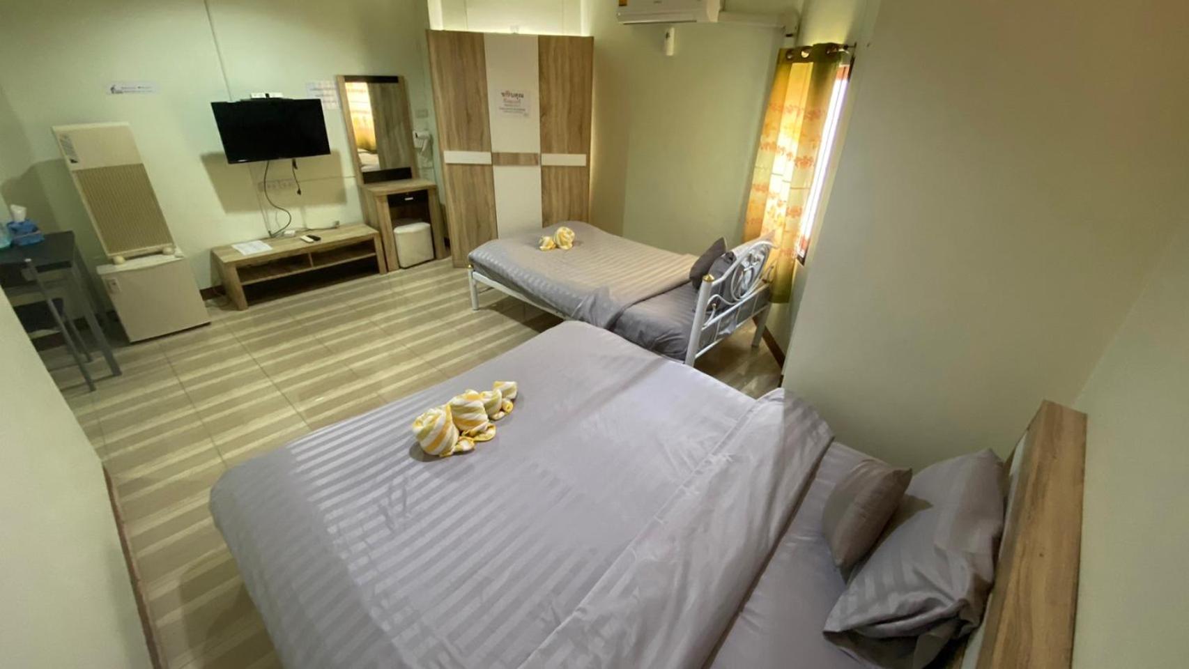 Classic Triple Room - Photo 24