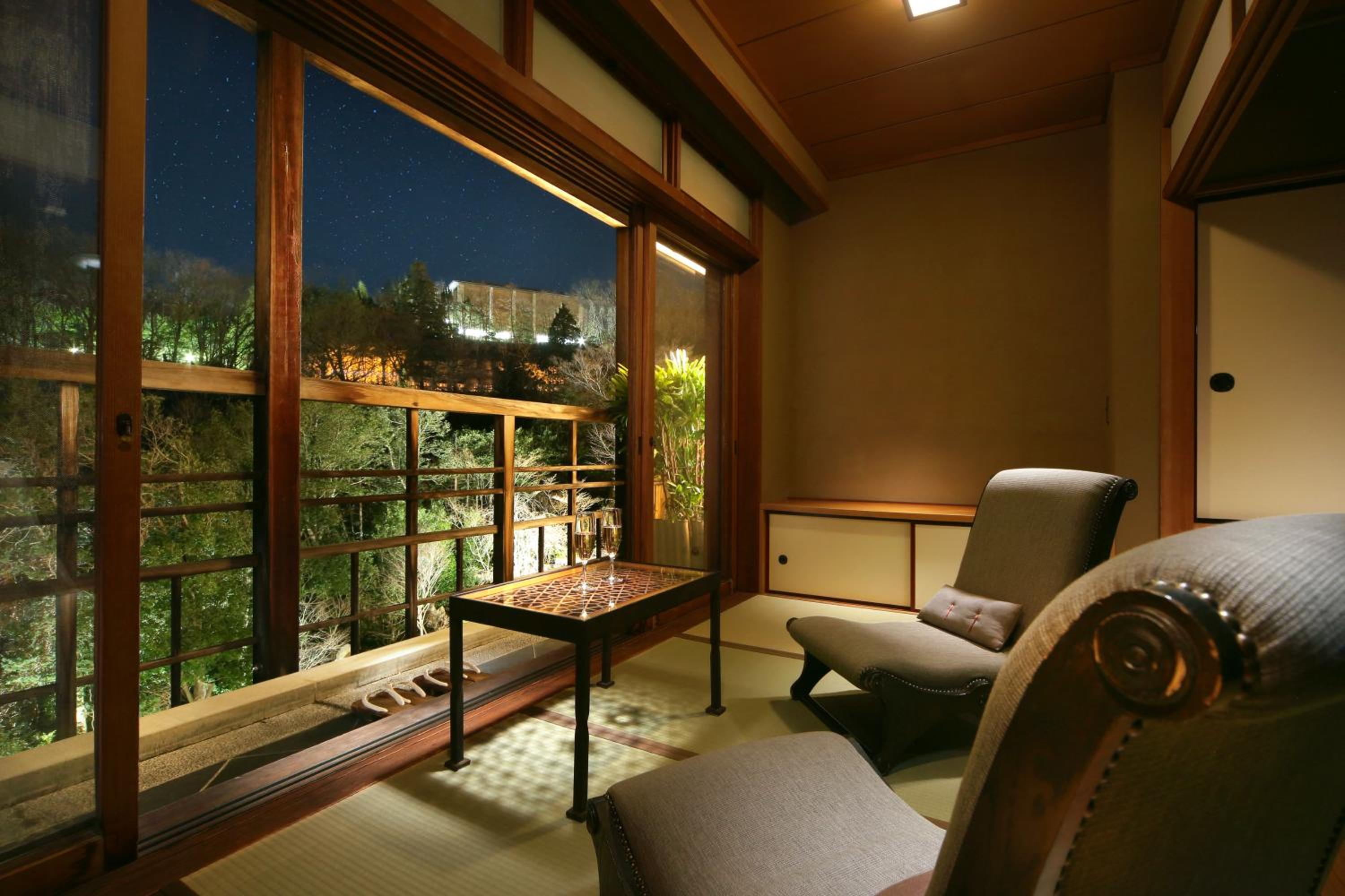 Japanese-Style Suite with Cypress Bath "Yamabuki" or "Suzuran" photo 2