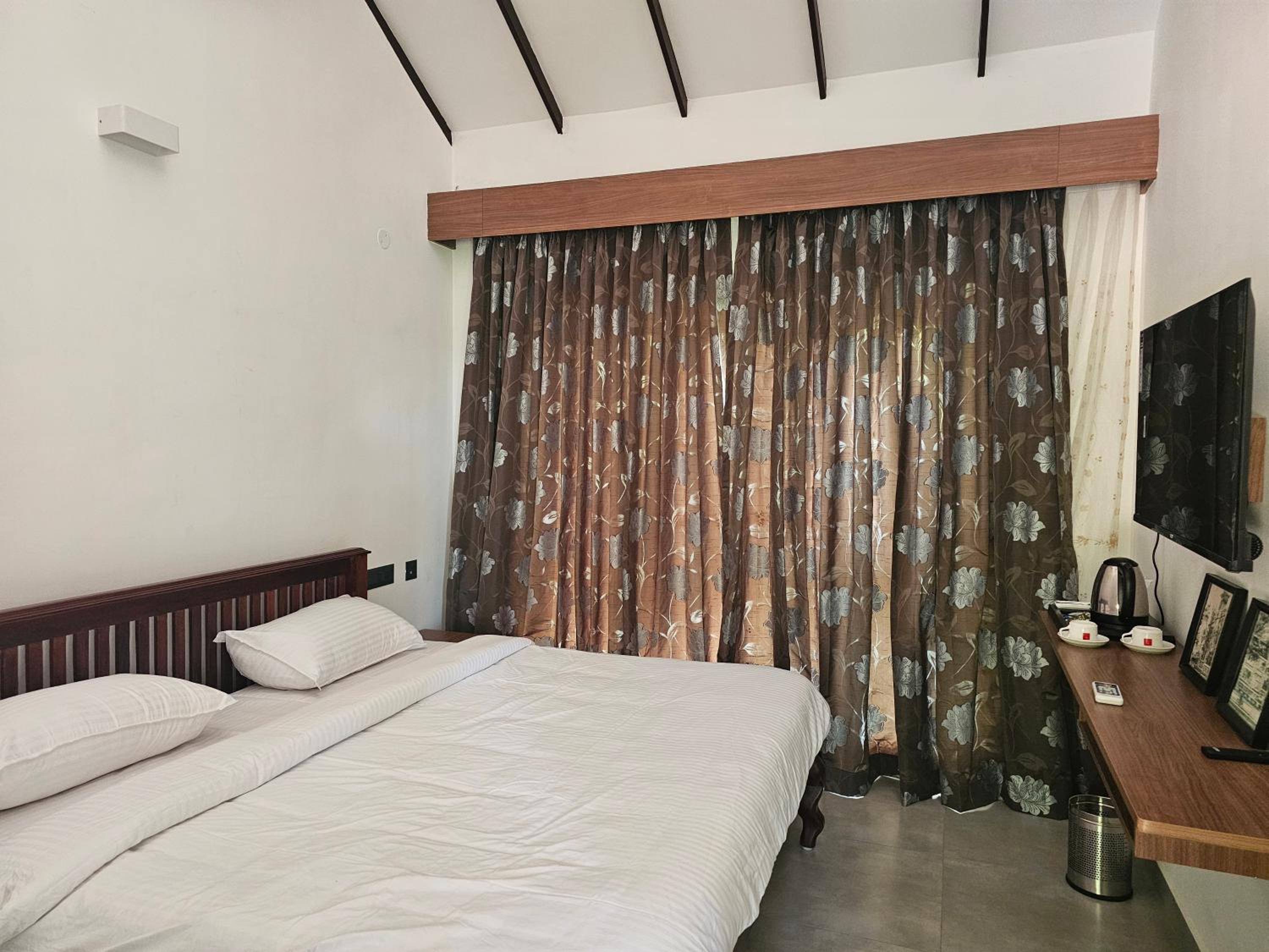 Superior Double or Twin Room with Garden View - Photo 27