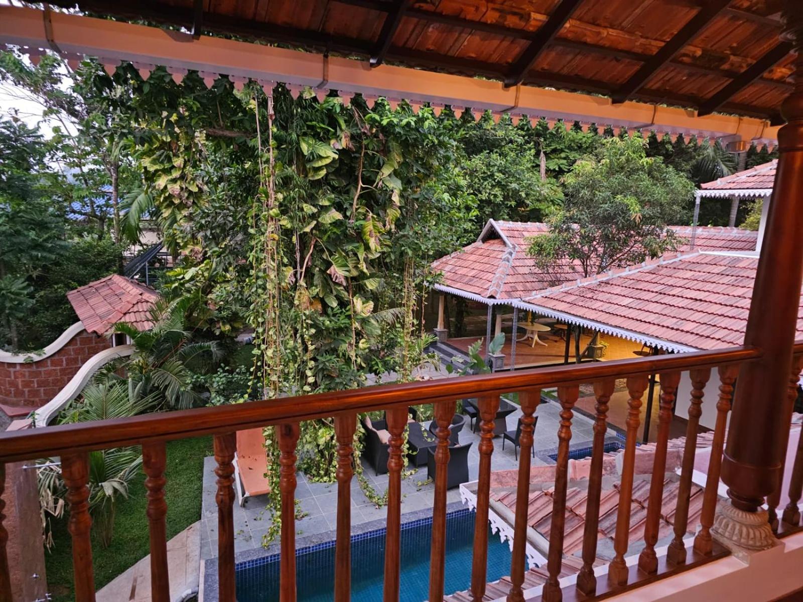 Superior Double or Twin Room with Garden View - Photo 20