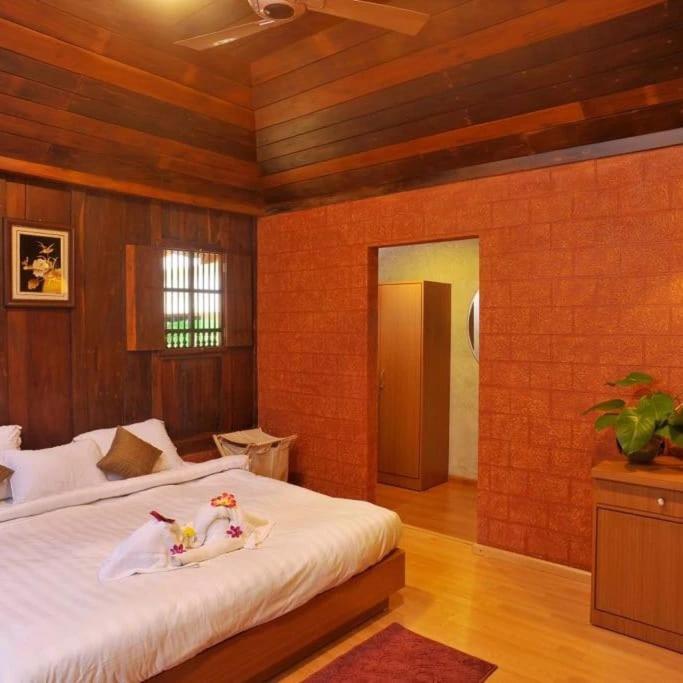 One-Bedroom Villa - Photo 24