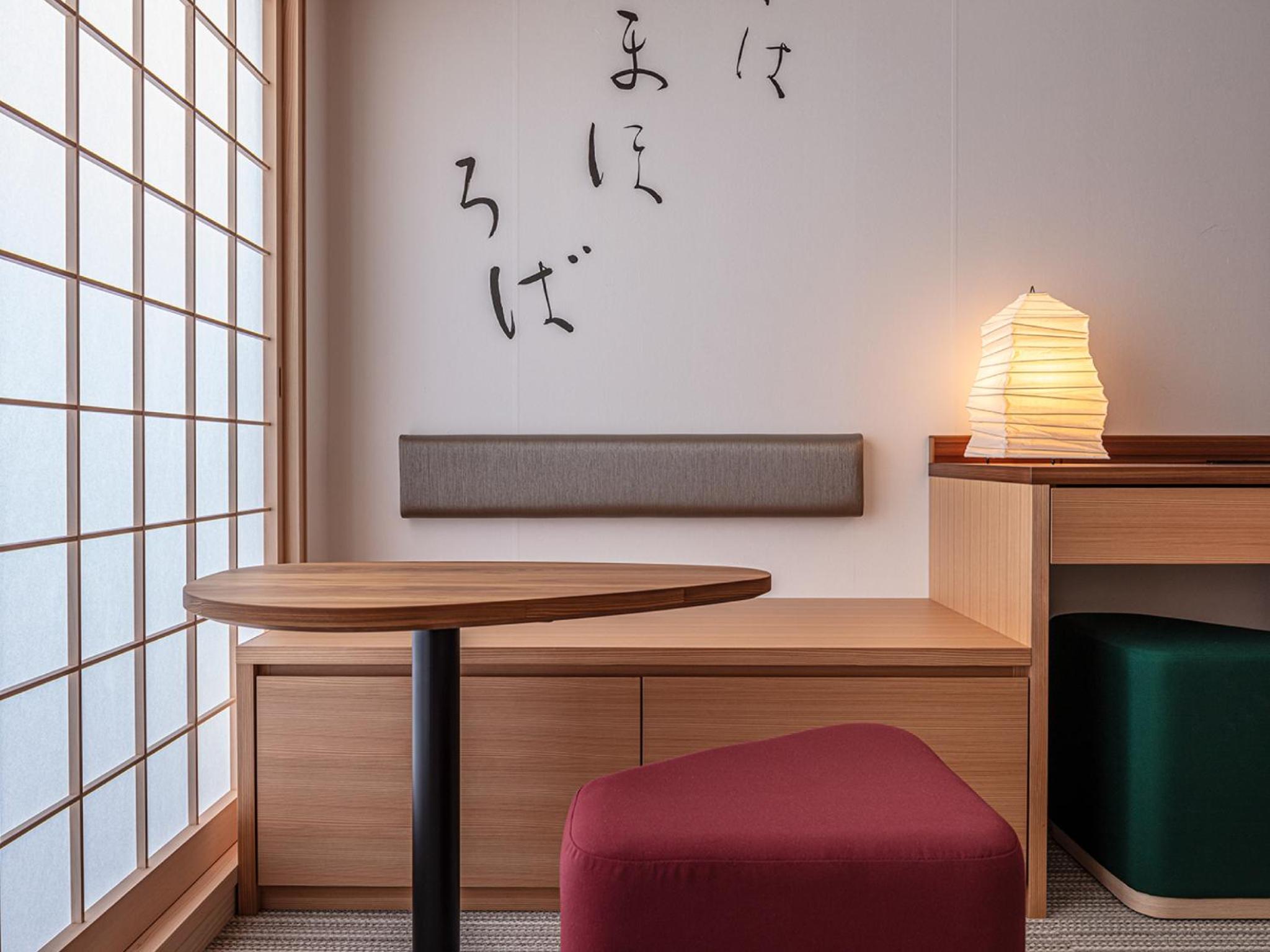 Twin Room - Photo 8