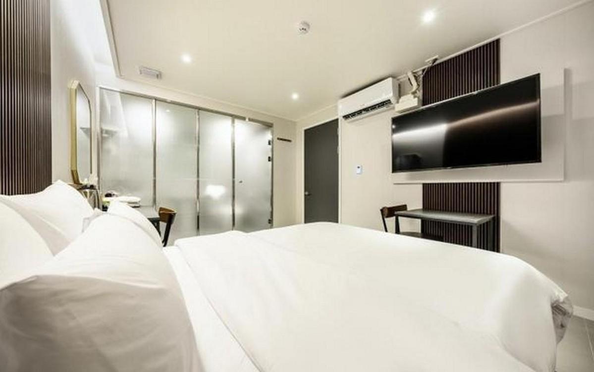 Deluxe Double Room - Photo 3